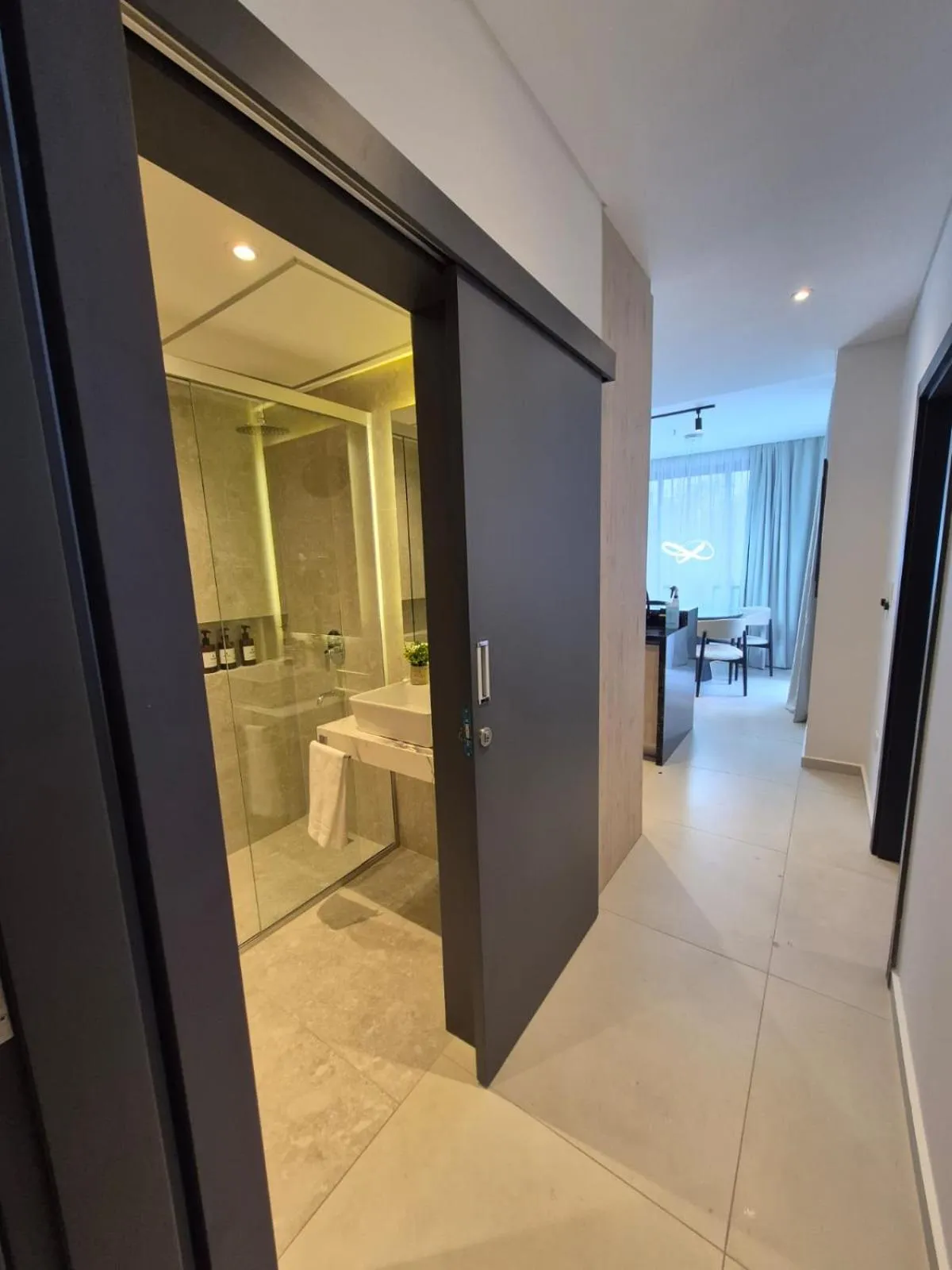 Photo of the whole room in Divina Tower Apart Hotel