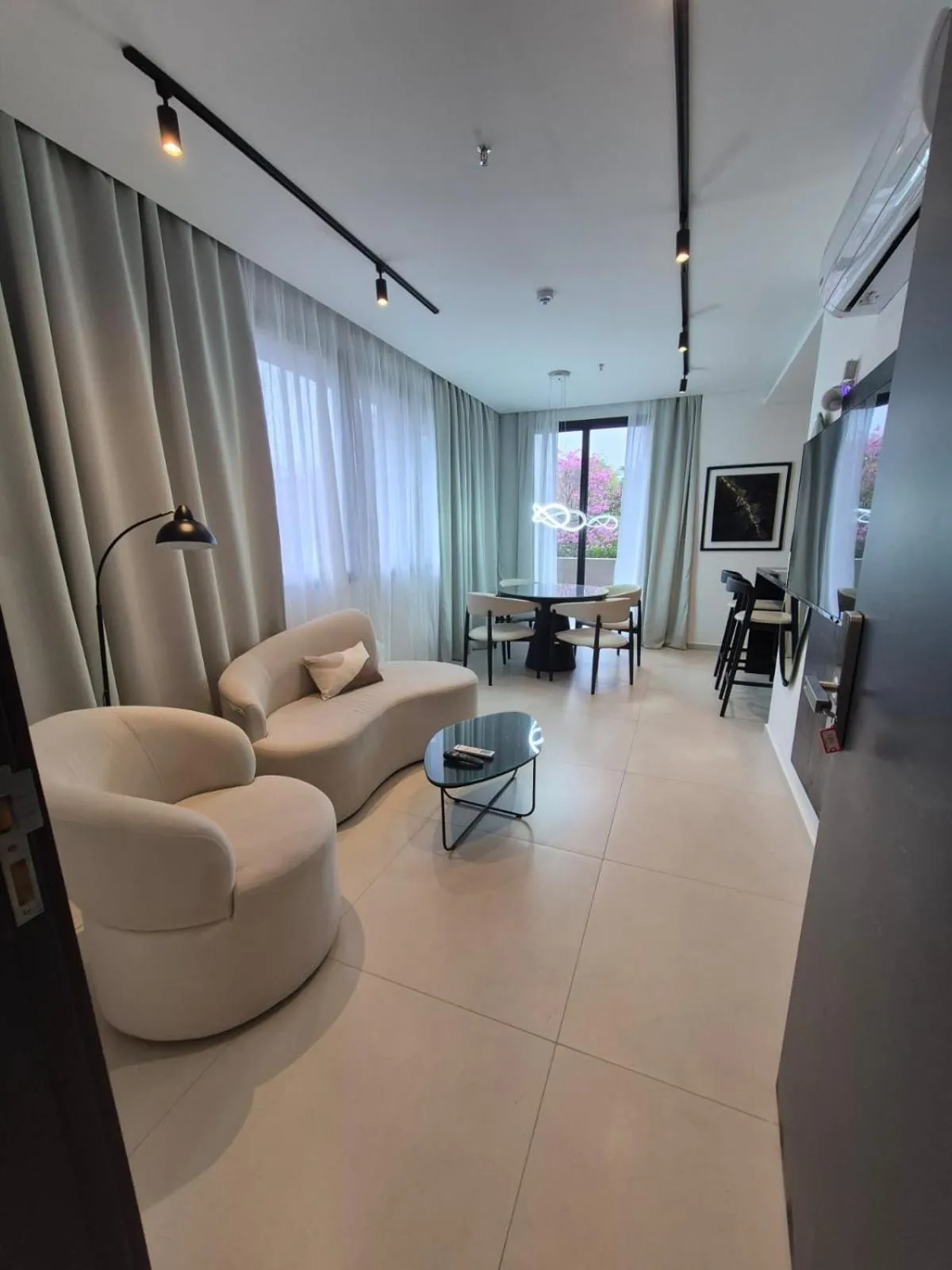 Living room in Divina Tower Apart Hotel