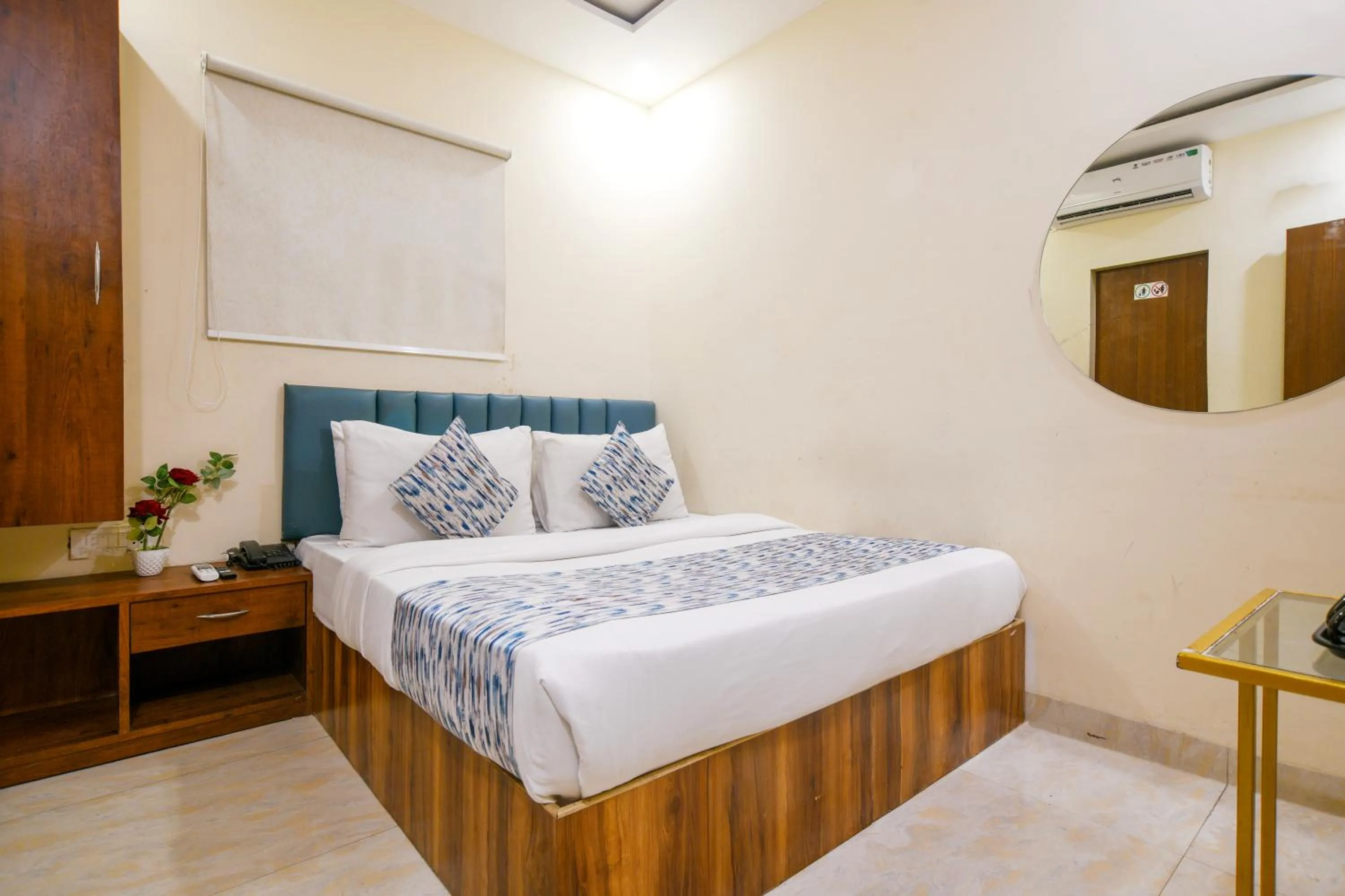 Photo of the whole room in Hotel One Stay