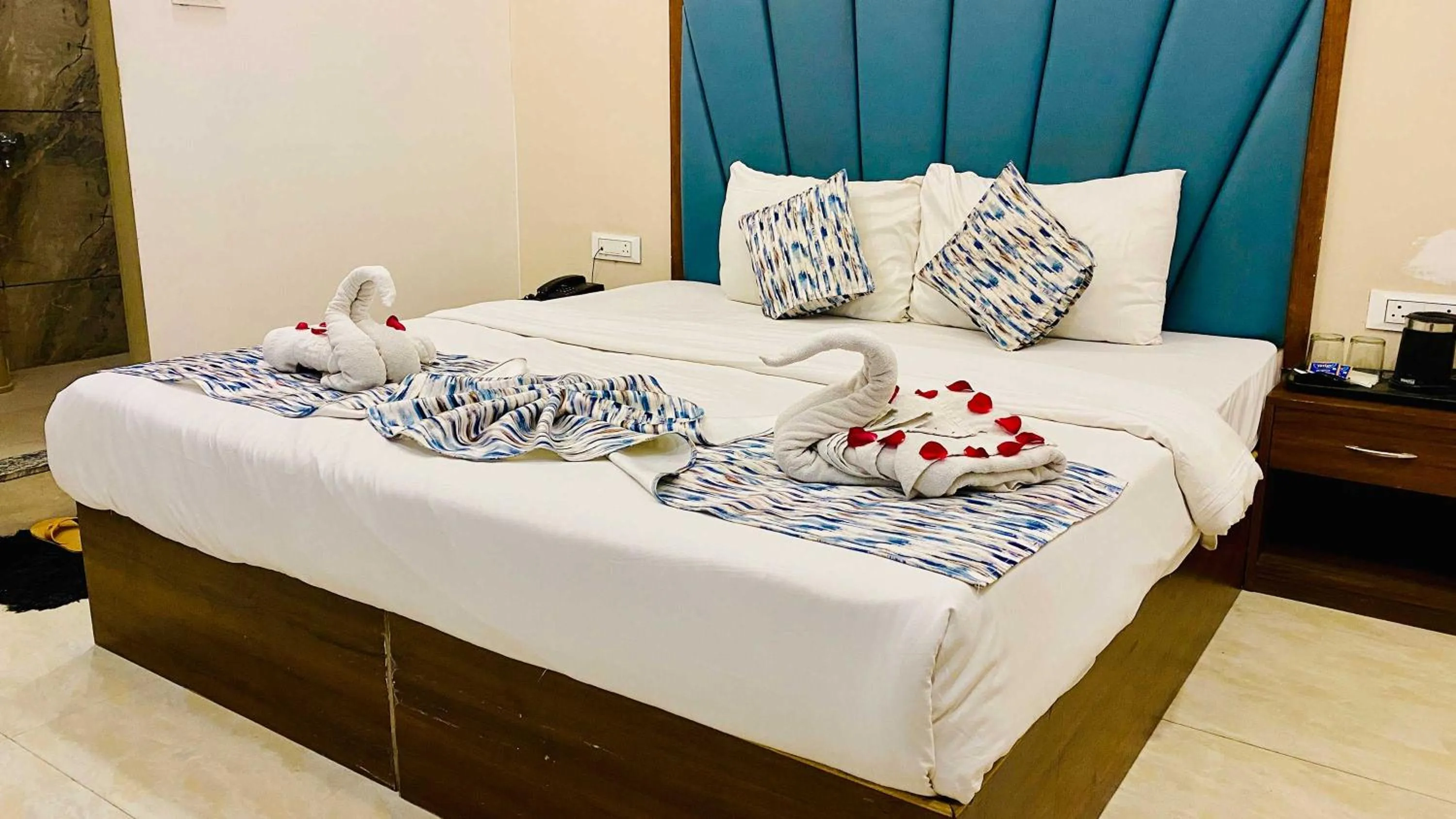 Photo of the whole room, Bed in Hotel One Stay