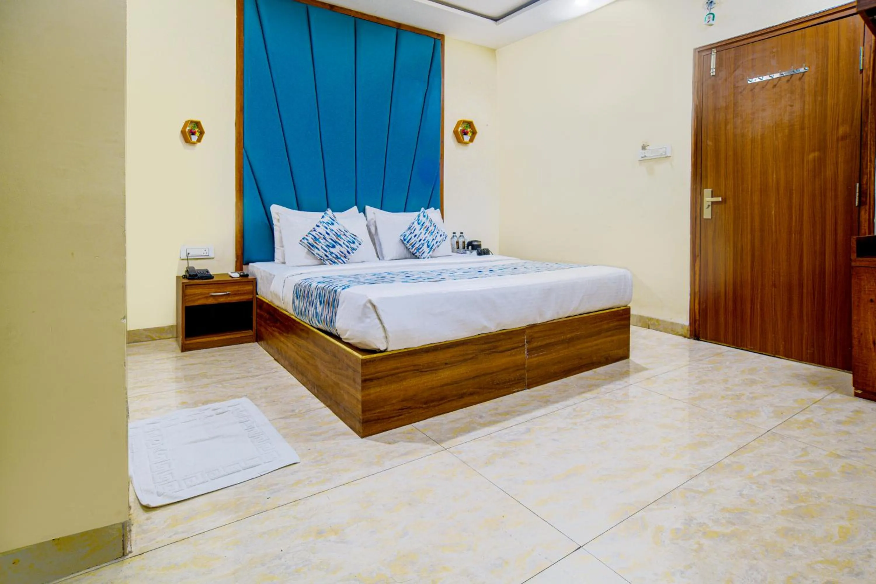 Photo of the whole room in Hotel One Stay