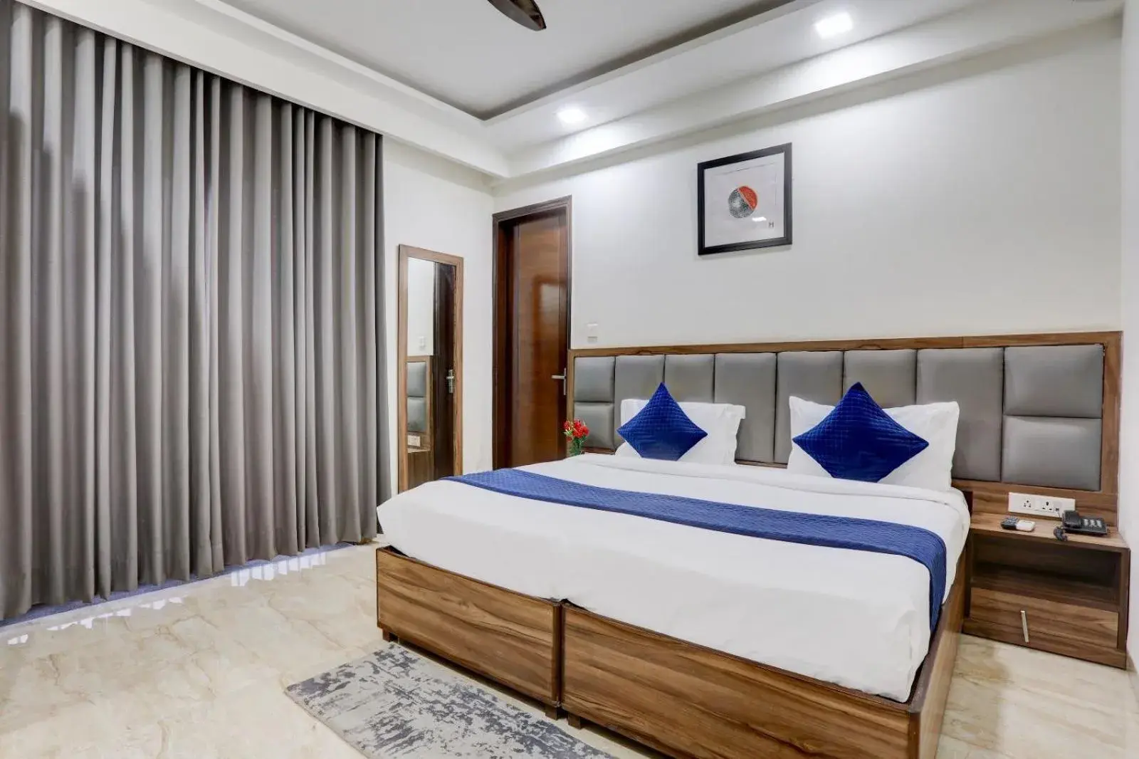 Bed in Hotel Grey Medicity Modern Rooms, Prime Location, Affordable Rates I Near Medanta Bed in Hotel Grey Medicity Modern Rooms, Prime Location, Affordable Rates I Near Medanta