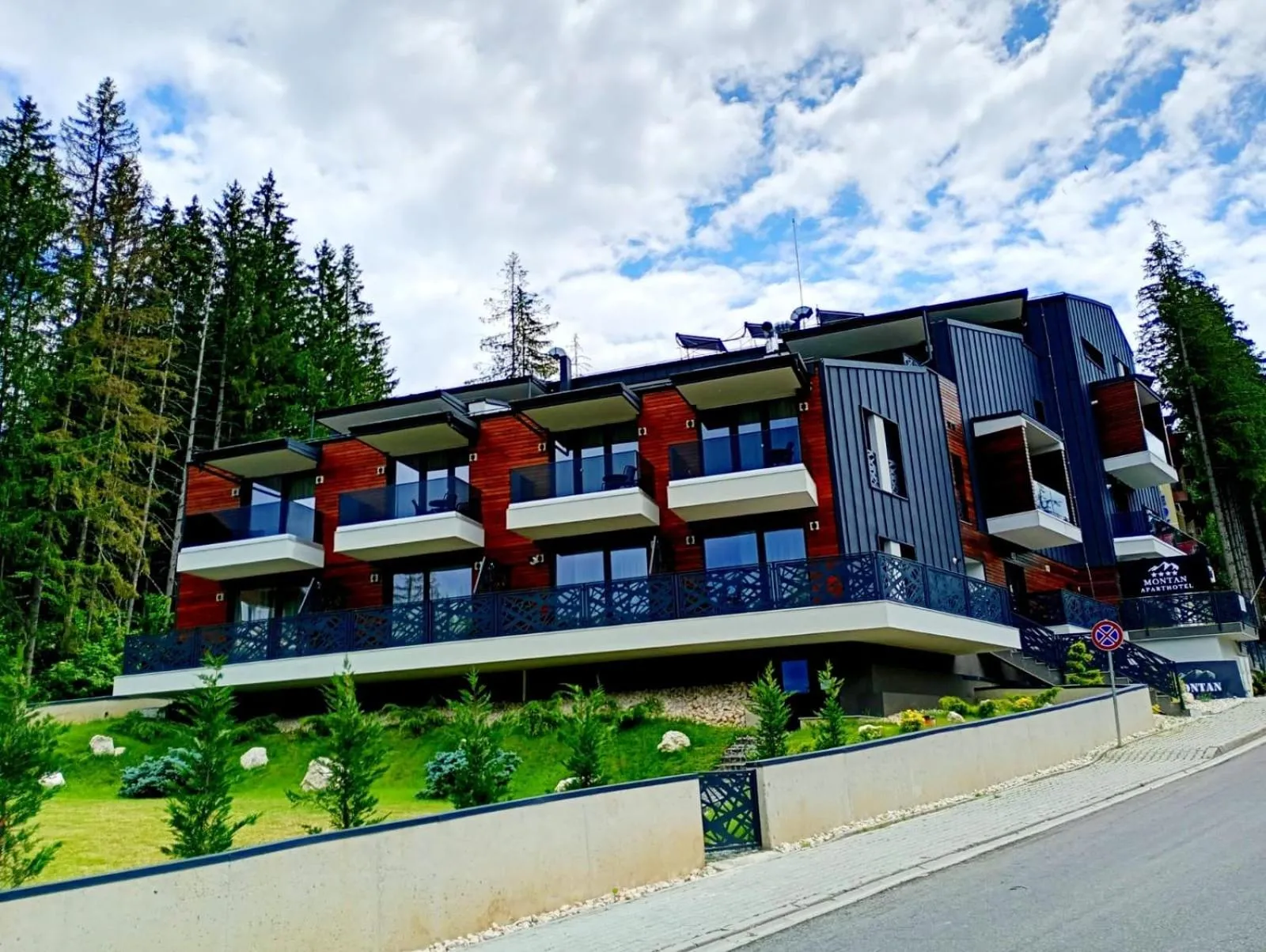 Property building in Montan-Aparthotel