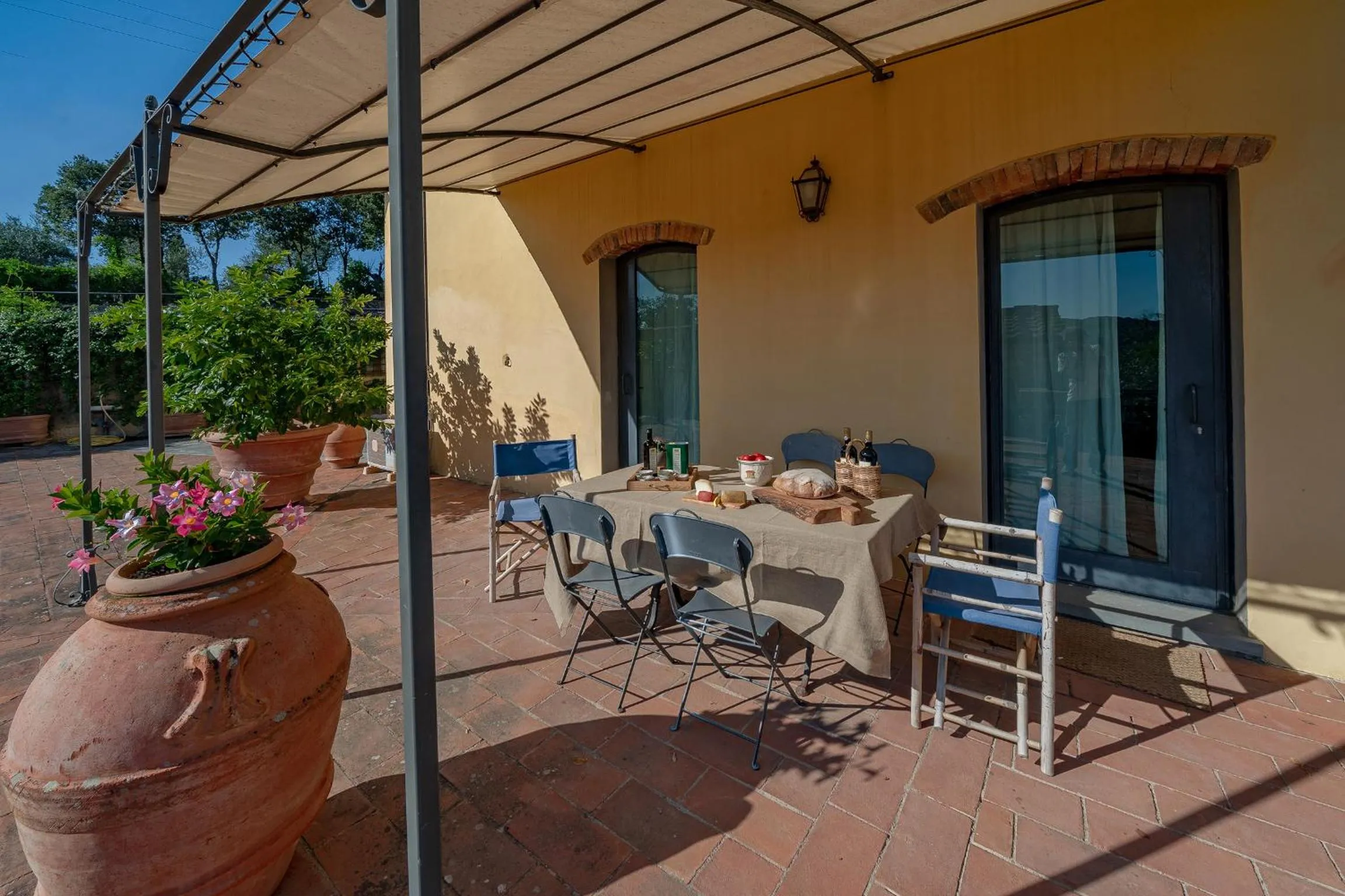 Patio in La Casa Gialla