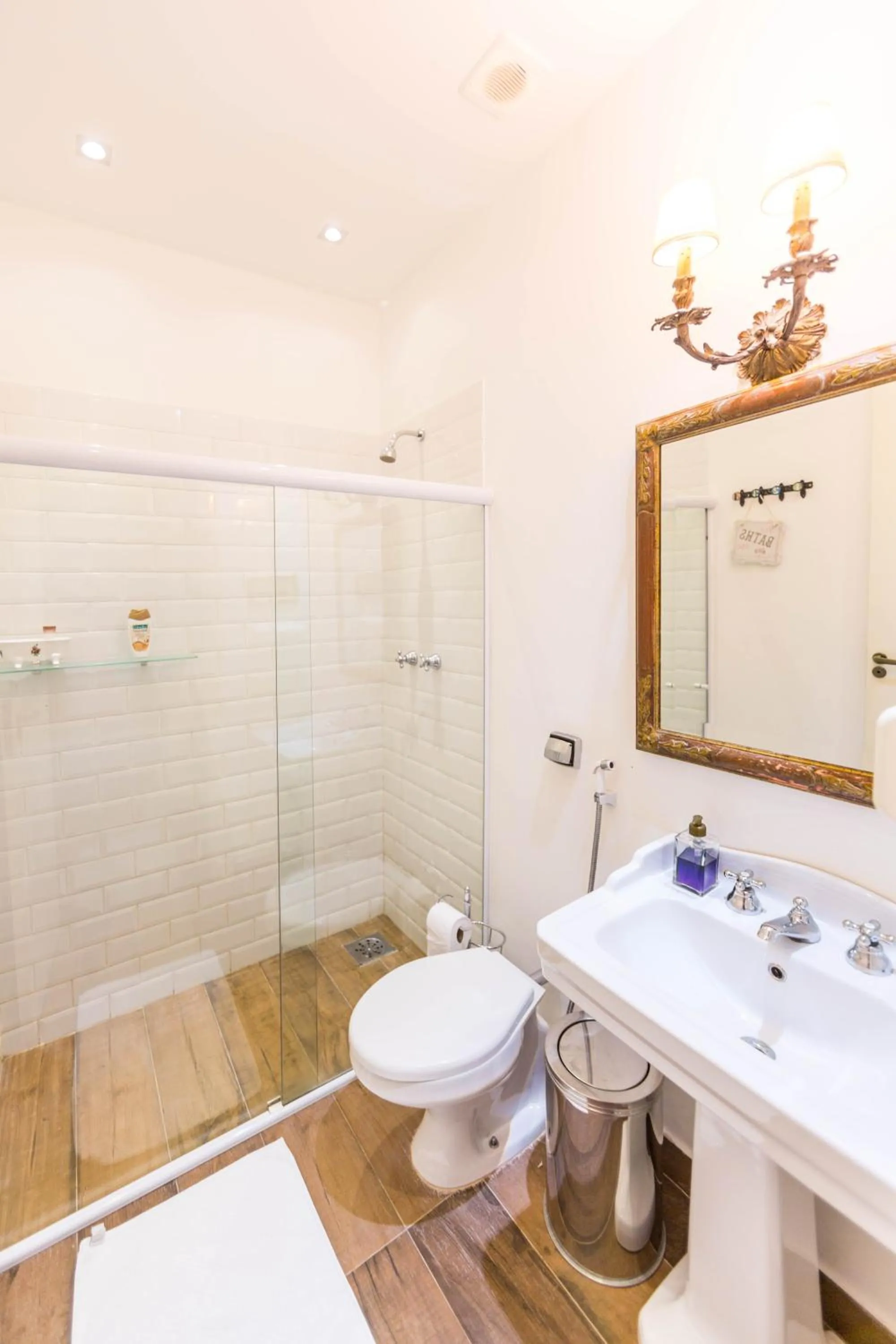 Bathroom in Gerthrudes Bed & Breakfast