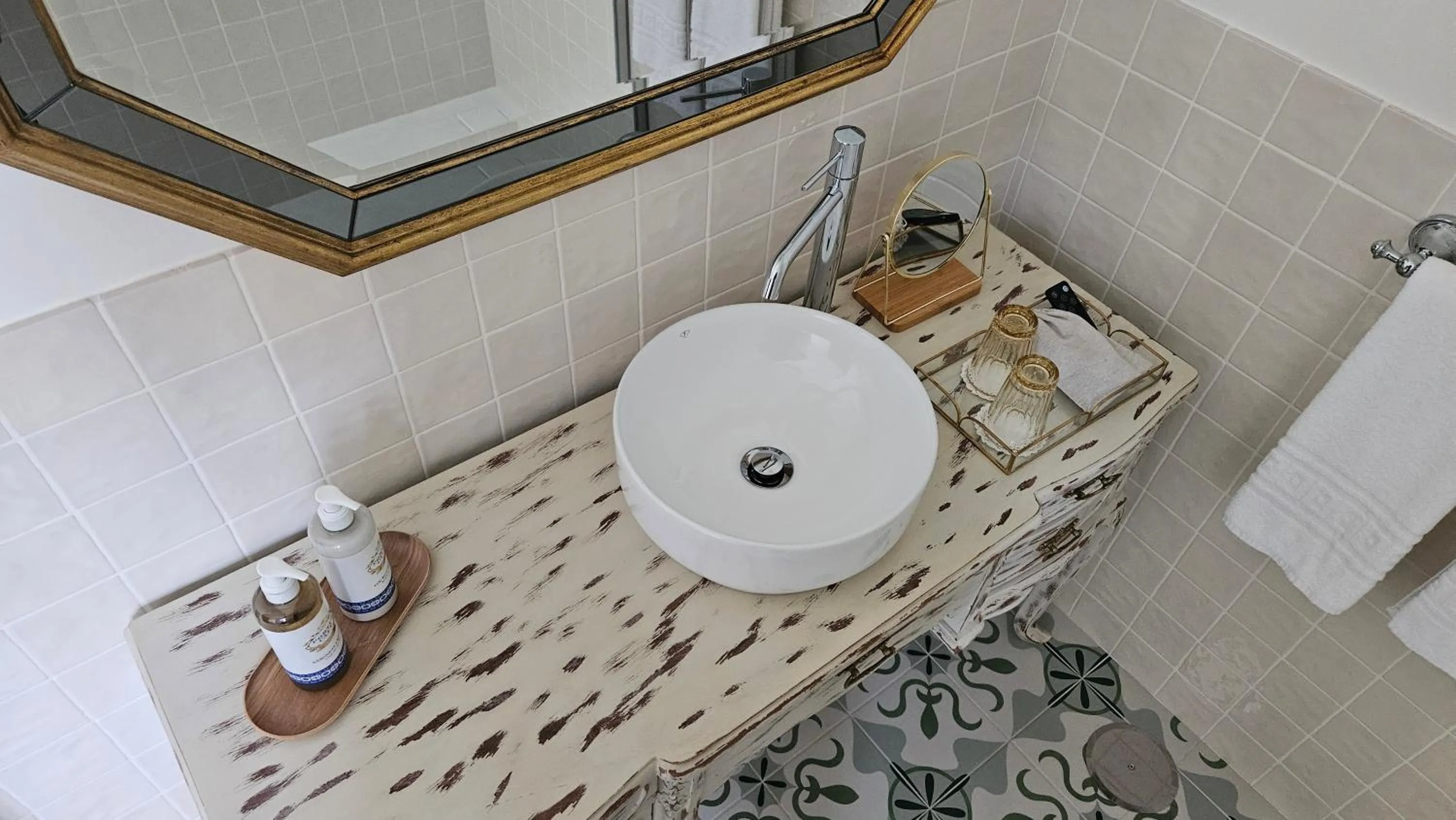 Bathroom in Solar das Tilias - Historic House