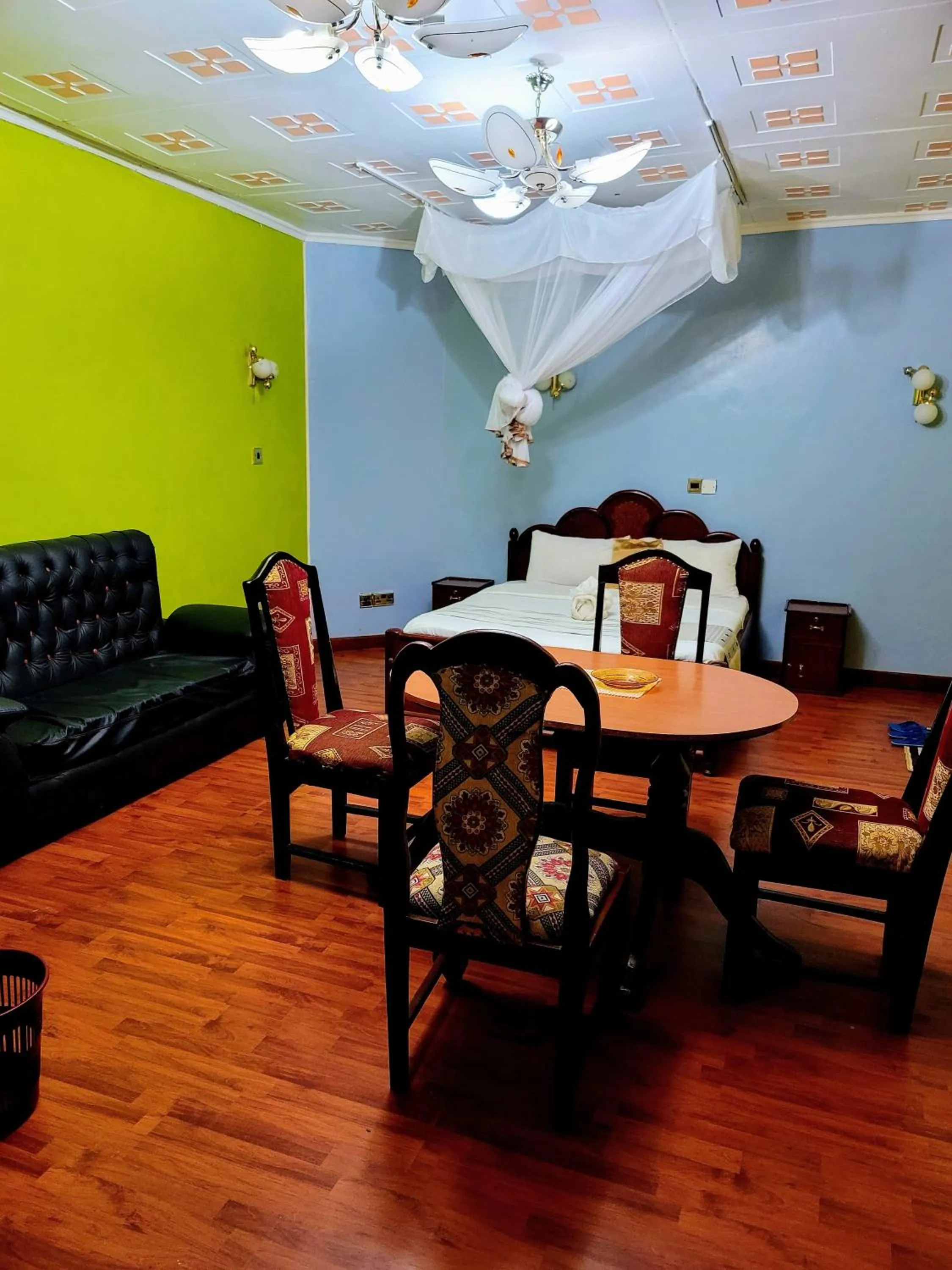 Living room in Apex Resort