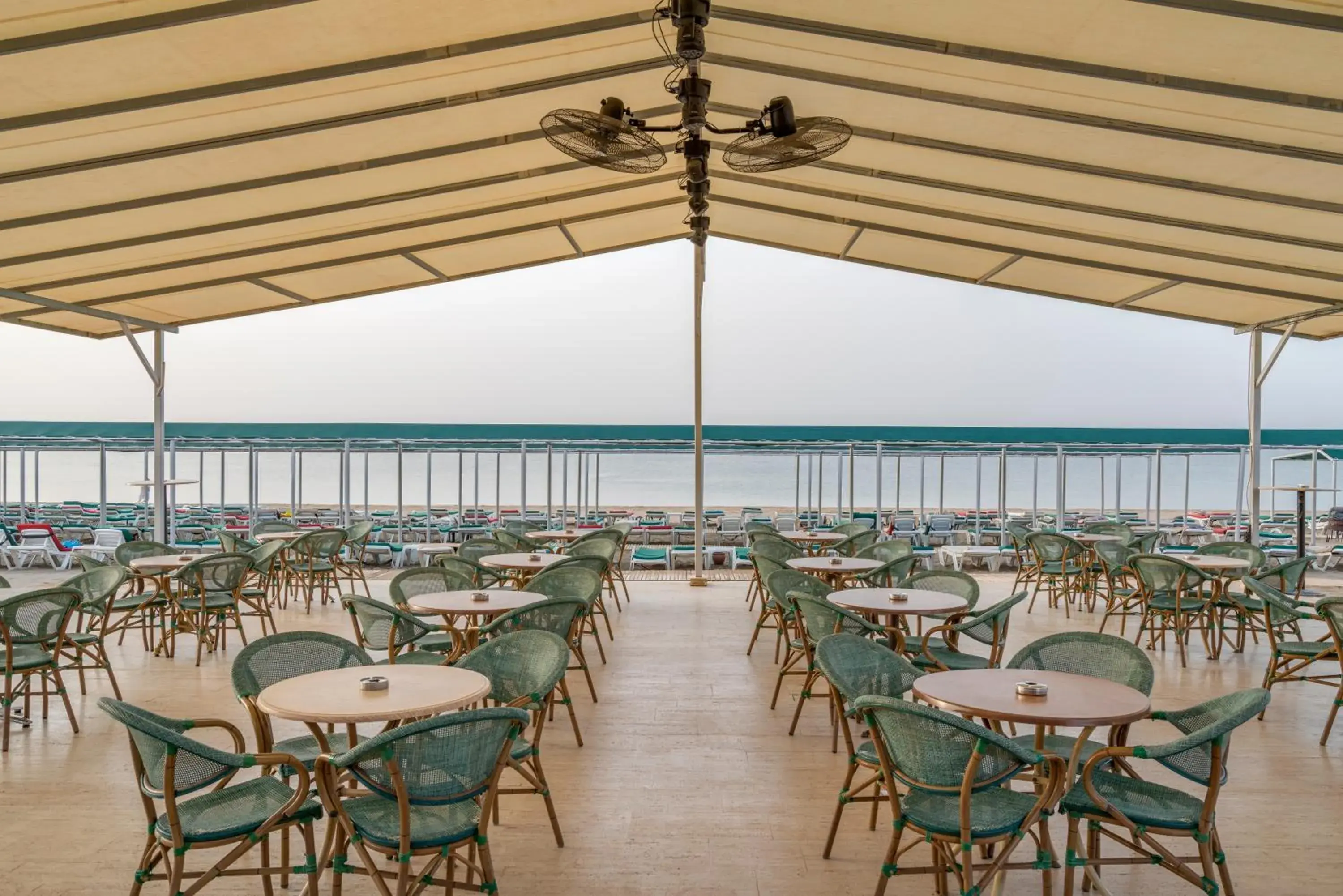 Lounge or bar in Green Max Hotel Lounge or bar in Green Max Hotel