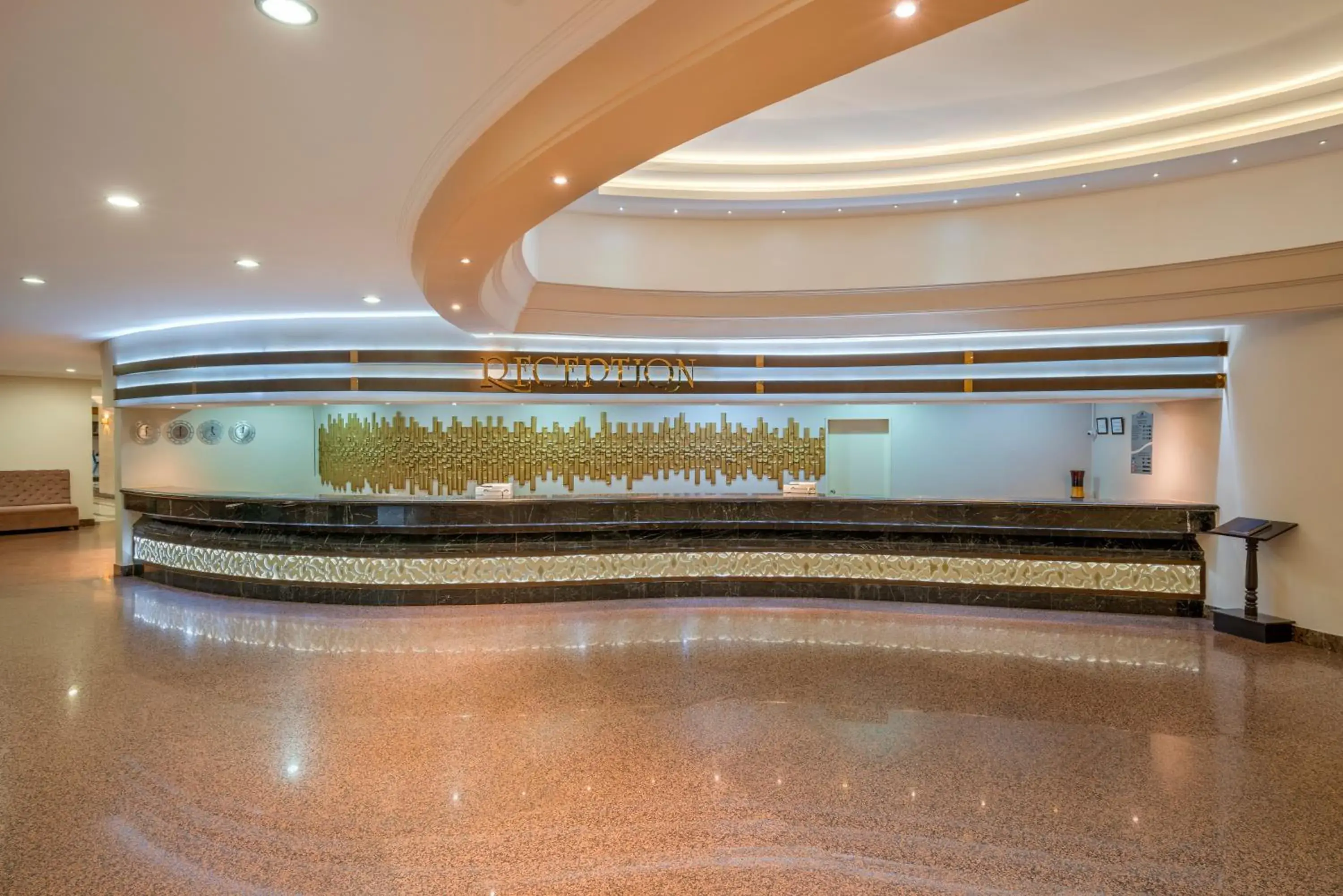 Property building in Green Max Hotel Property building in Green Max Hotel