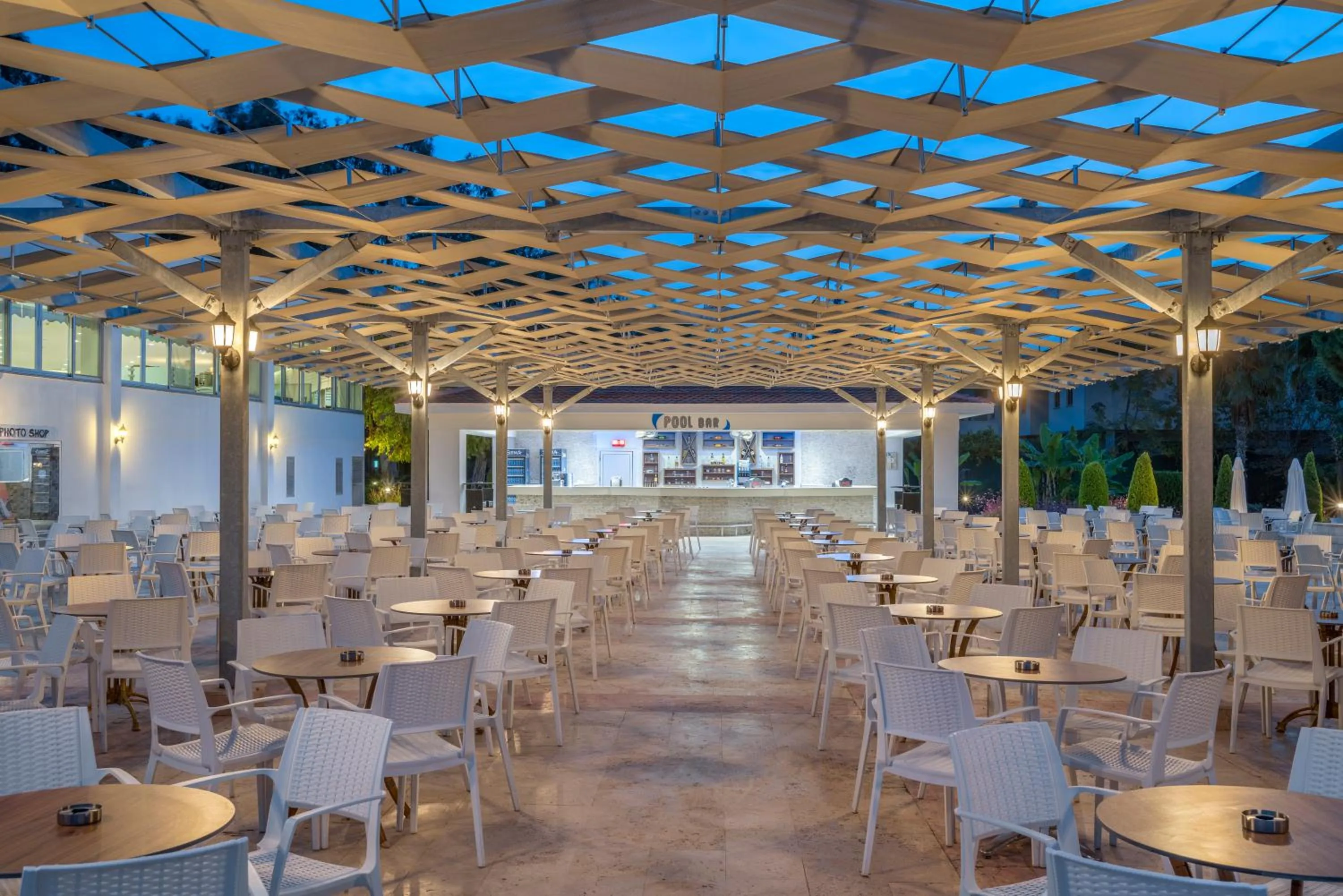 Lounge or bar in Green Max Hotel