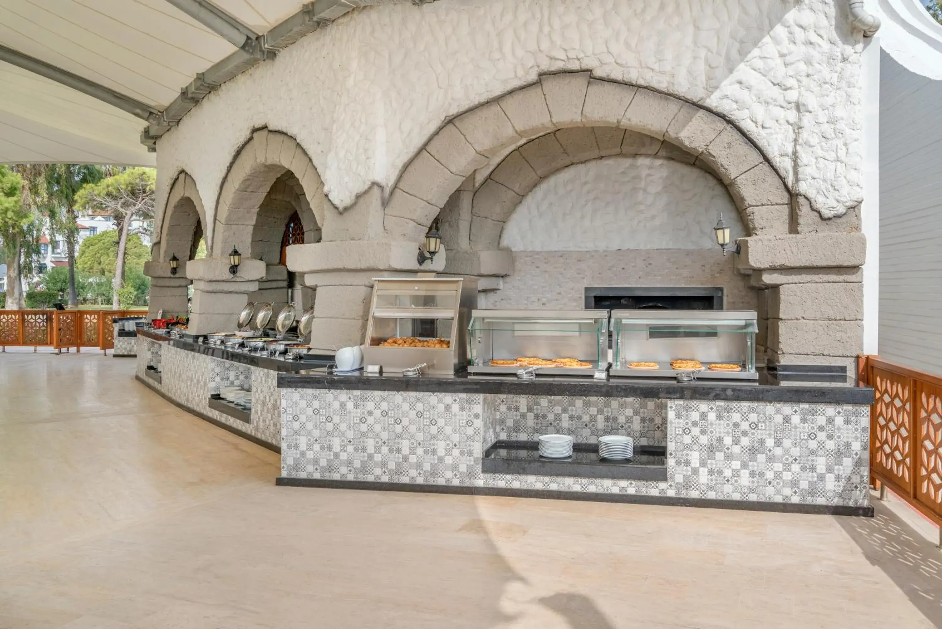 Restaurant/places to eat in Green Max Hotel Restaurant/places to eat in Green Max Hotel