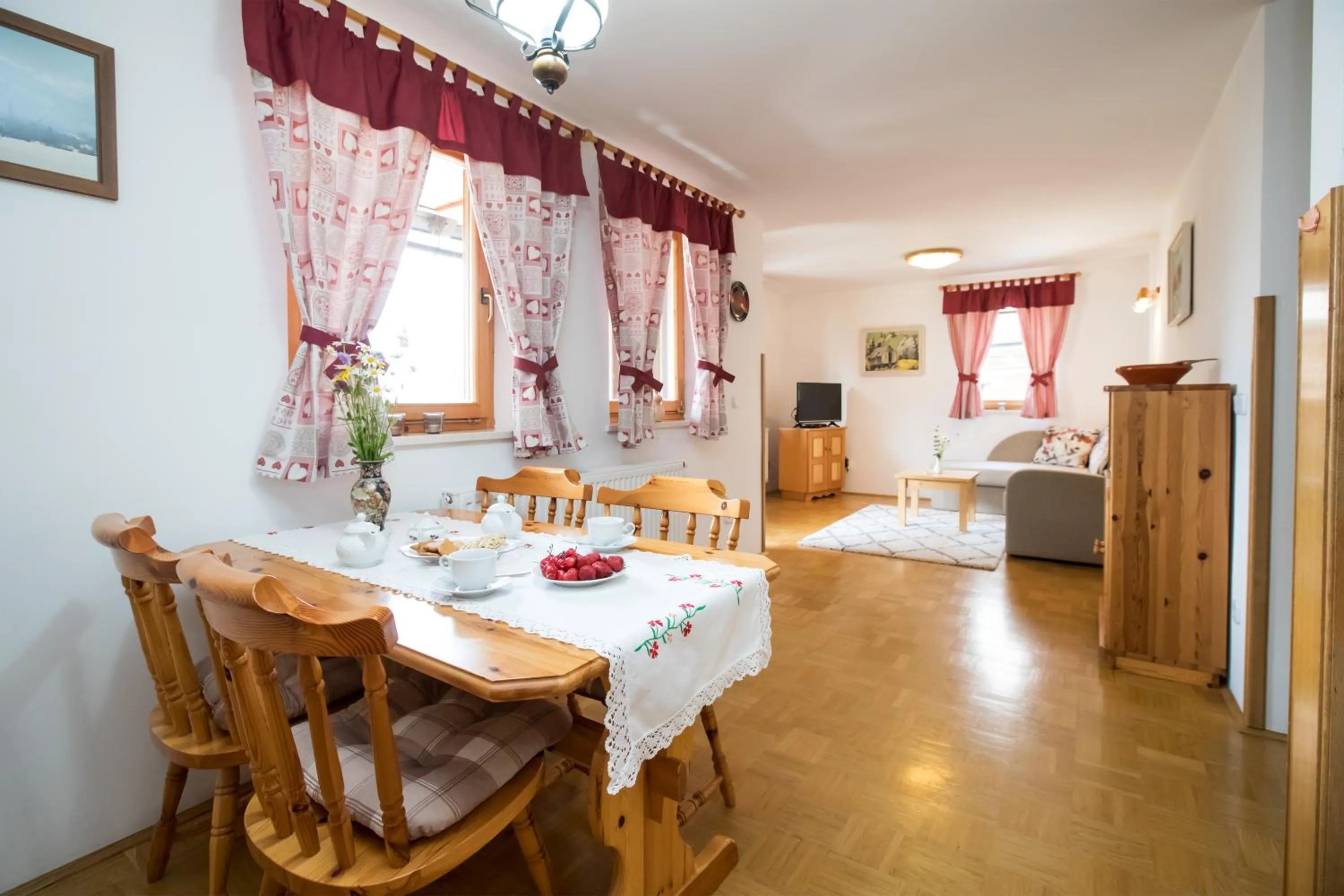 Living room, Bed in Apartmaji Katrnjek