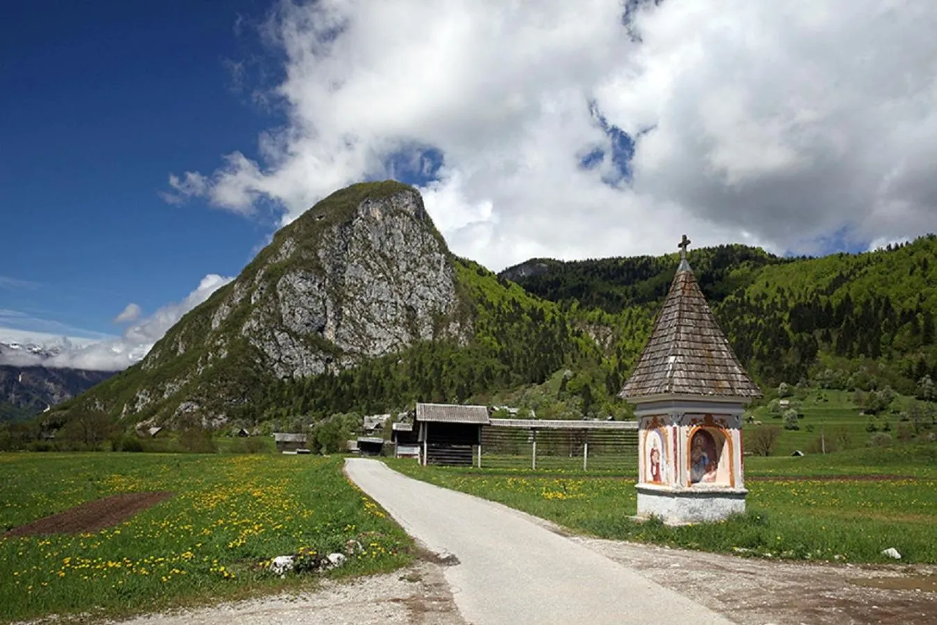 Nearby landmark in Apartmaji Katrnjek