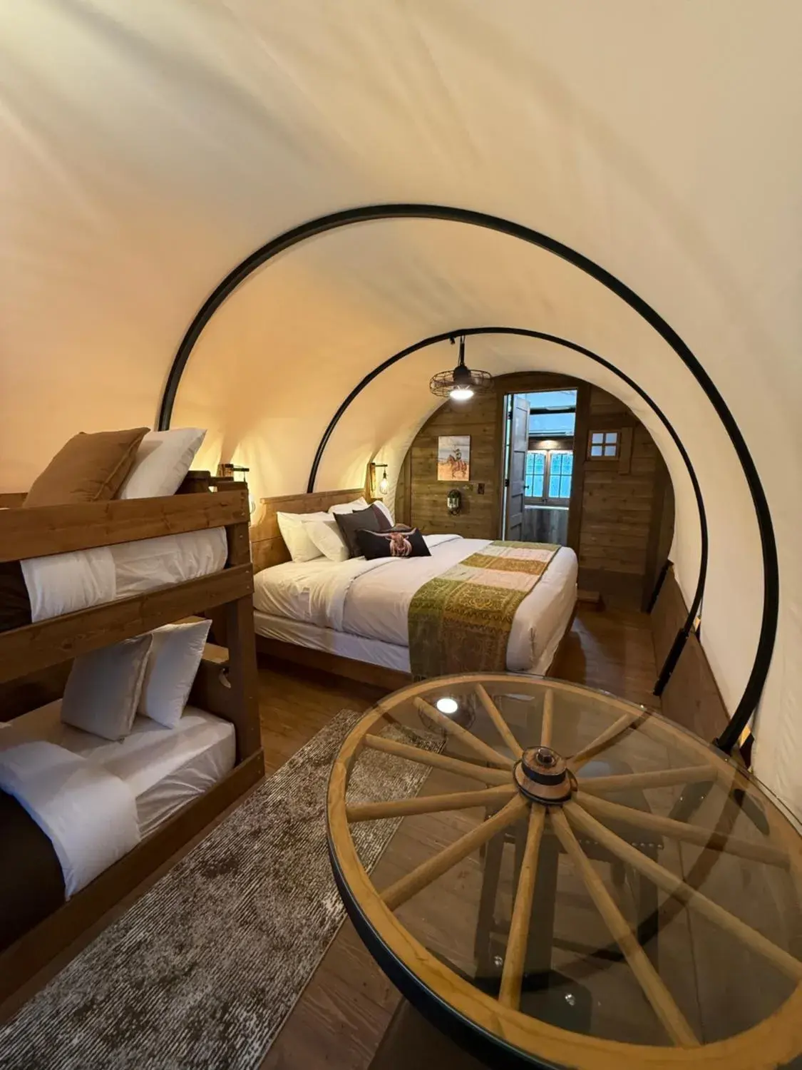 Tent in Hansen Inn & Cabins Tent in Hansen Inn & Cabins