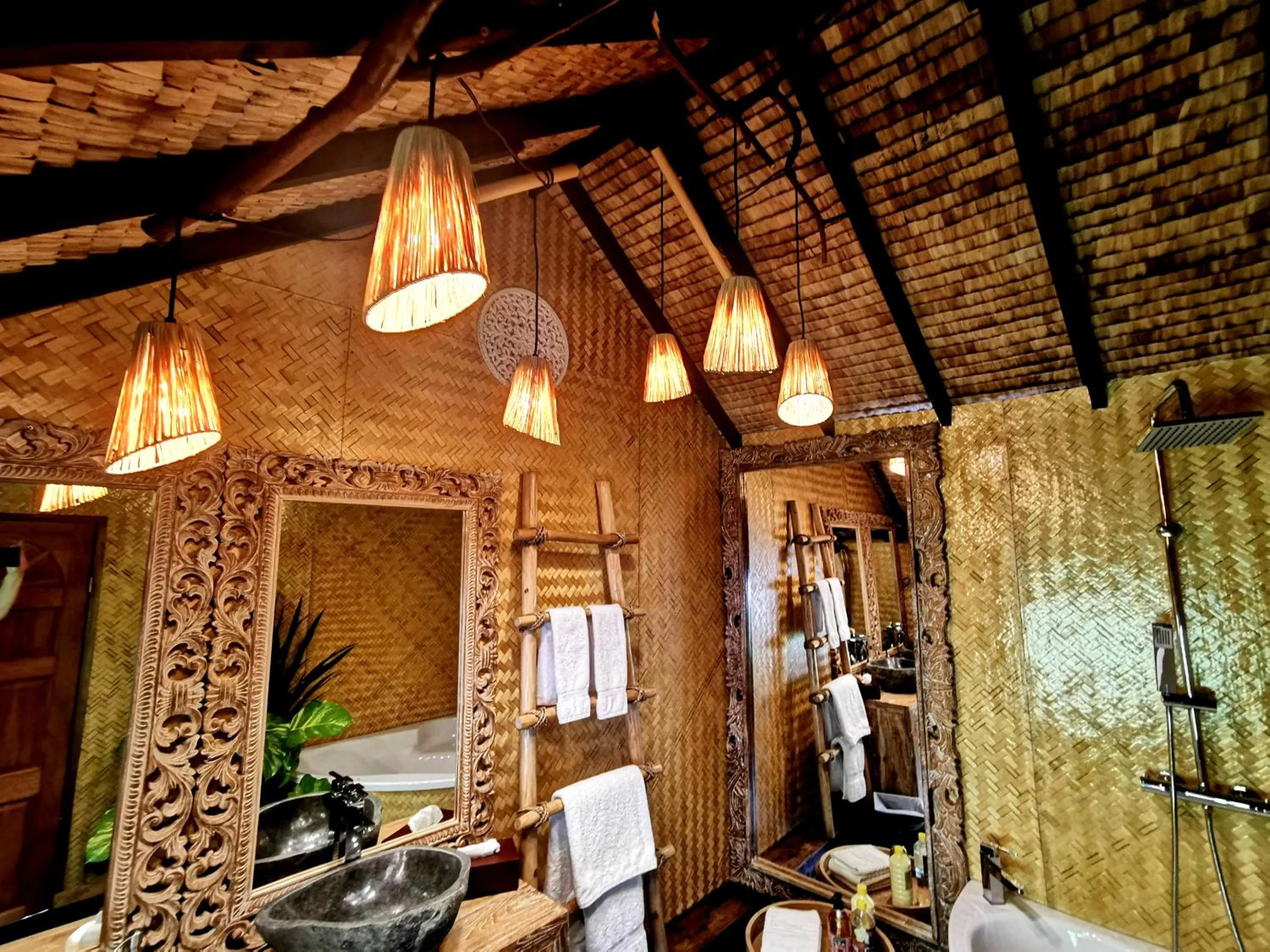 Spa and wellness centre/facilities in Hôtel Fenua Mata'i'oa