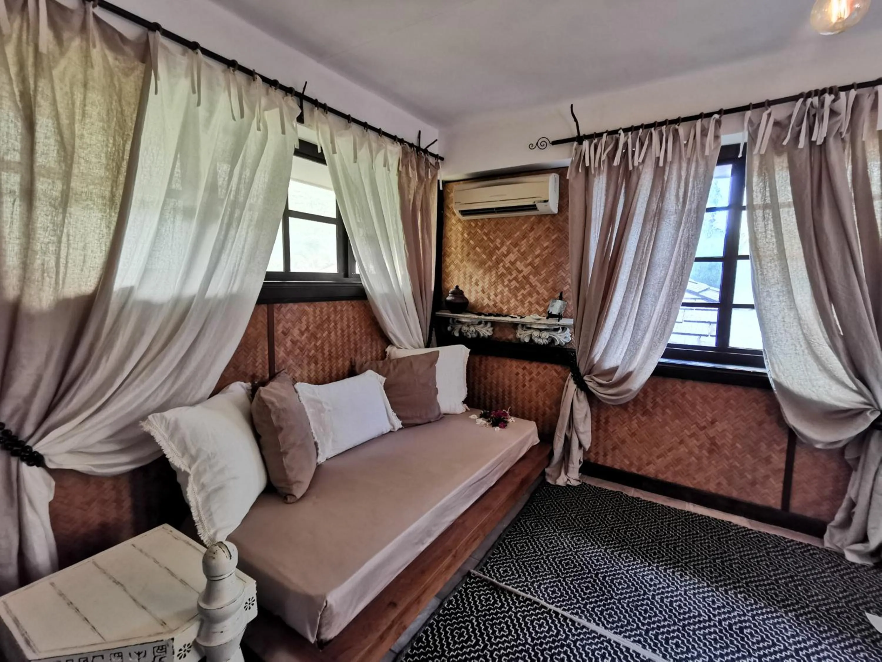 Seating area in Hôtel Fenua Mata'i'oa