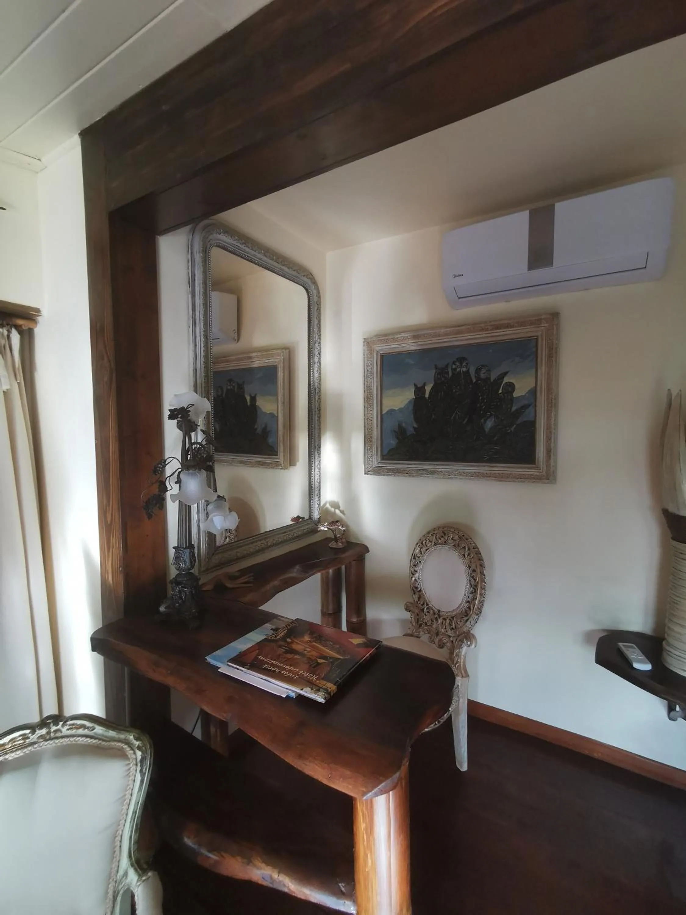 Seating area in Hôtel Fenua Mata'i'oa