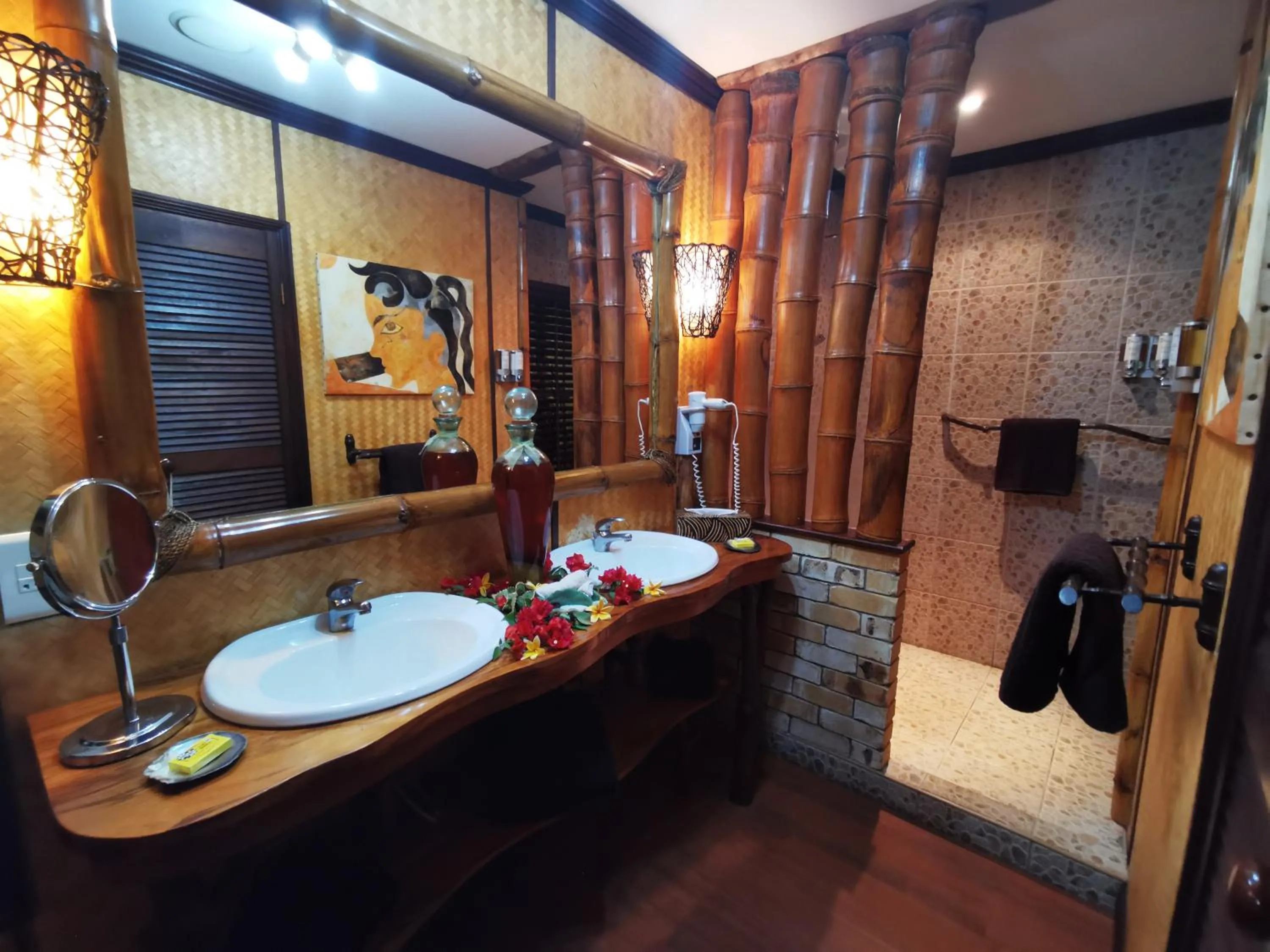 Bathroom in Hôtel Fenua Mata'i'oa