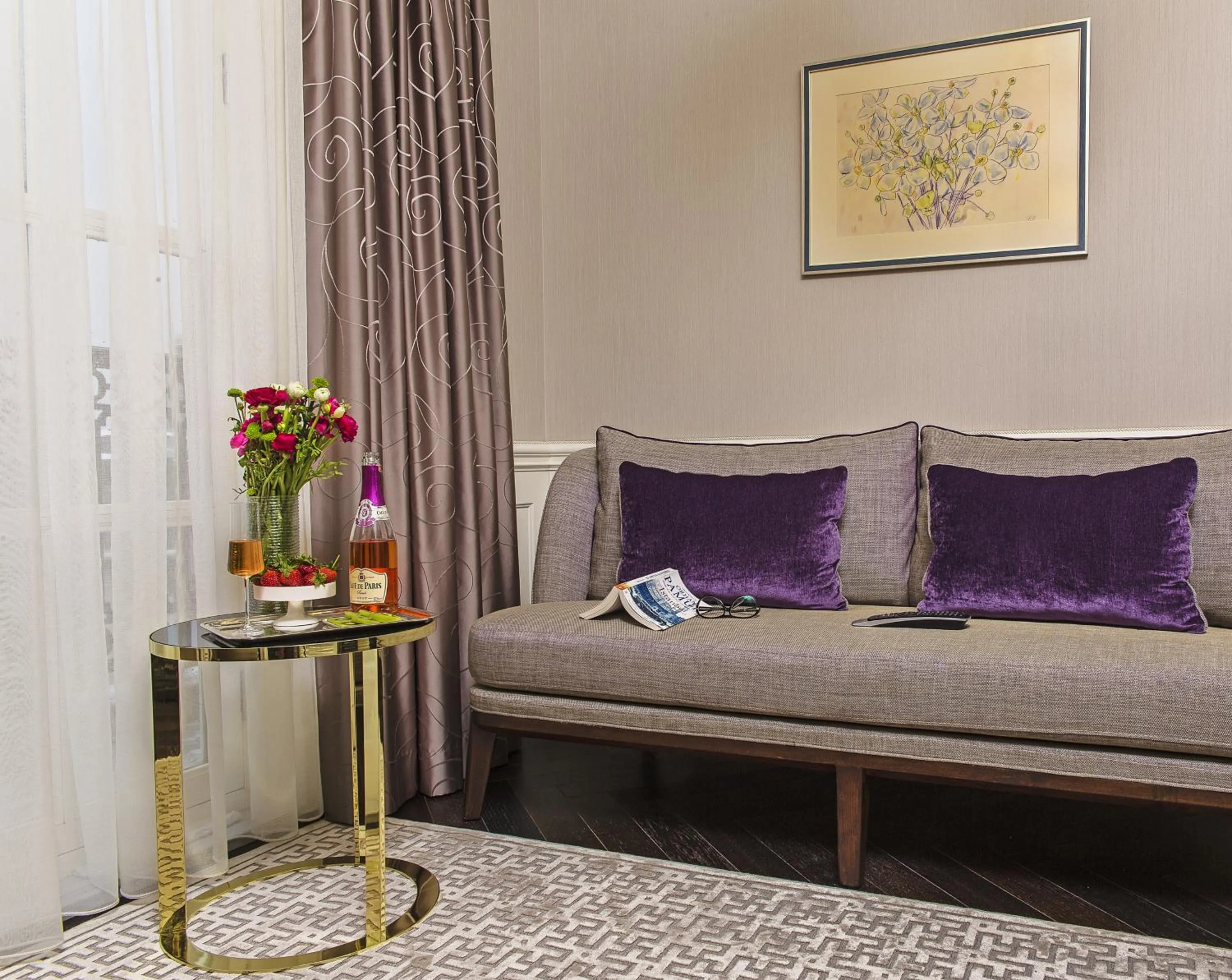 Living room in Meroddi Bağdatlıyan - 1892 Heritage Rooms by Galata Tower