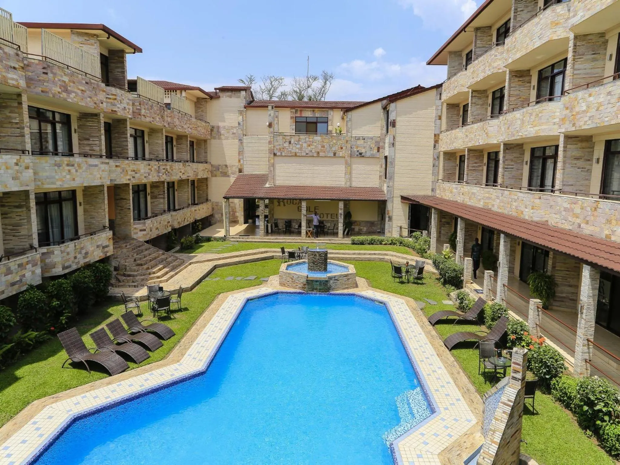 Swimming pool in Roca Golf Hotel