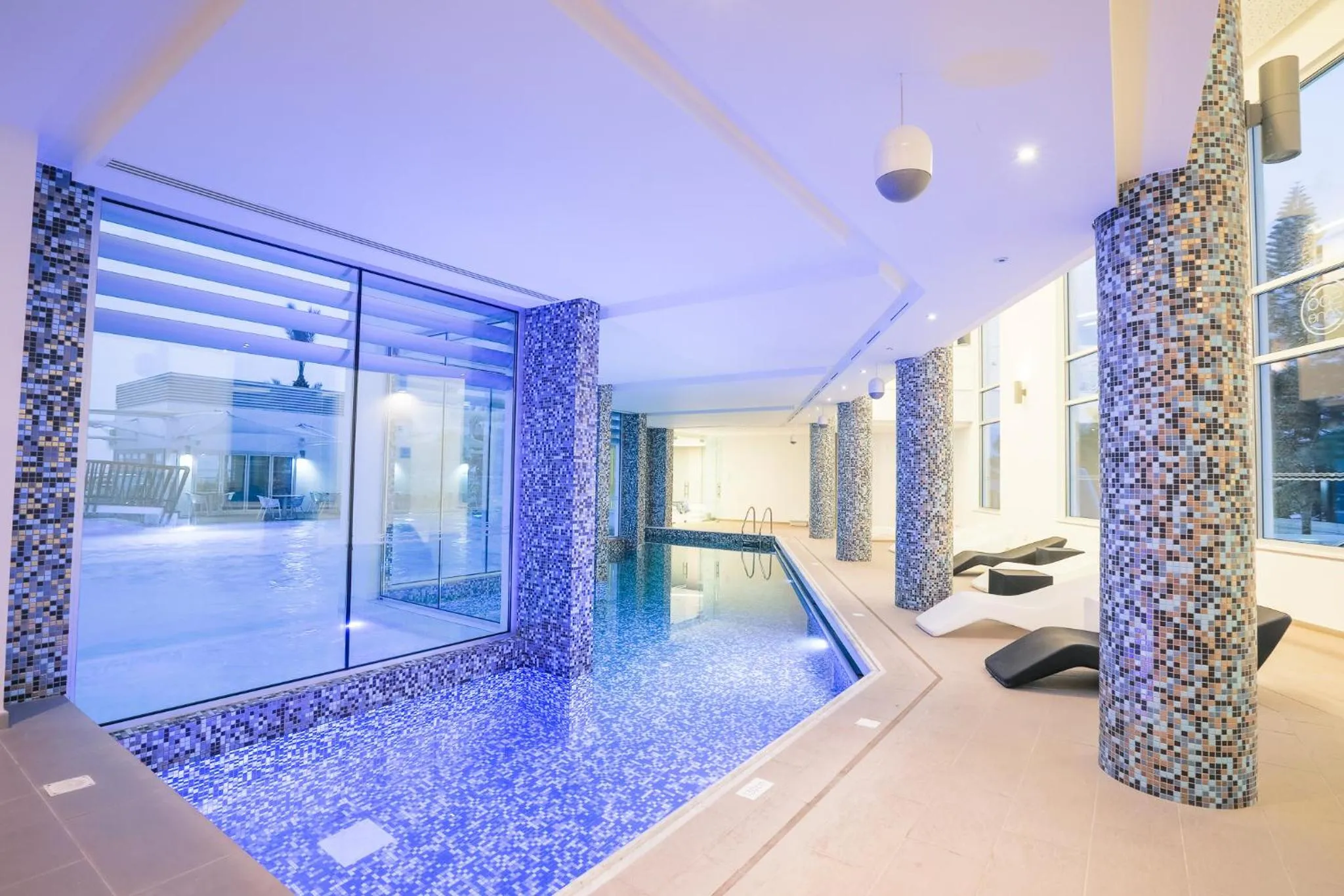 Swimming pool in Vassos Nissi Plage Hotel & Spa