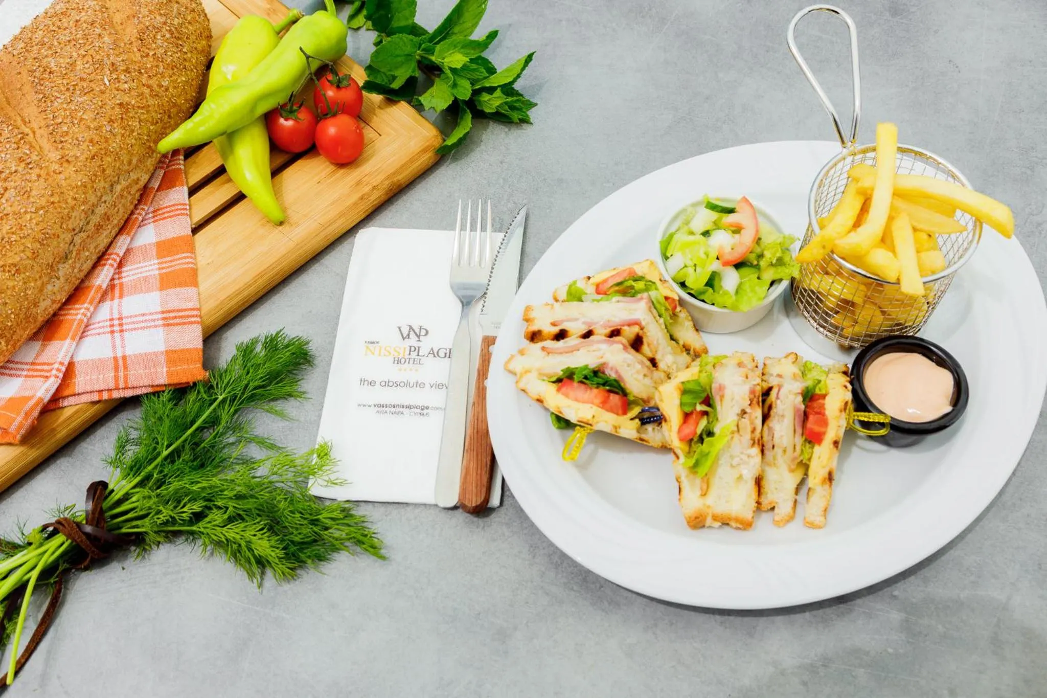 Food and drinks in Vassos Nissi Plage Hotel & Spa