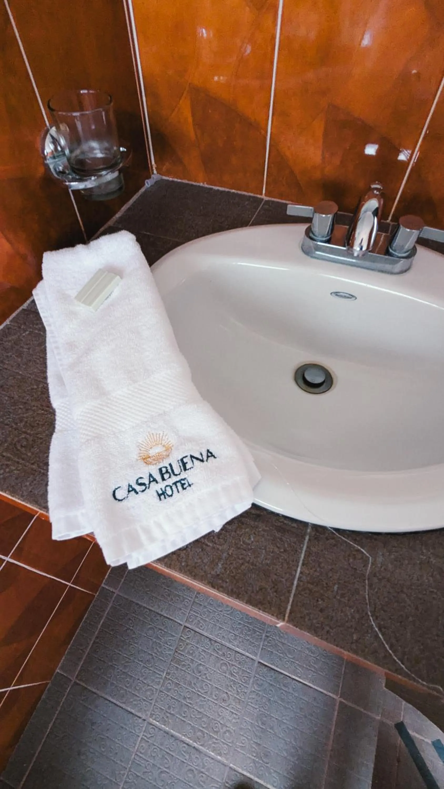Casa Buena Hotel