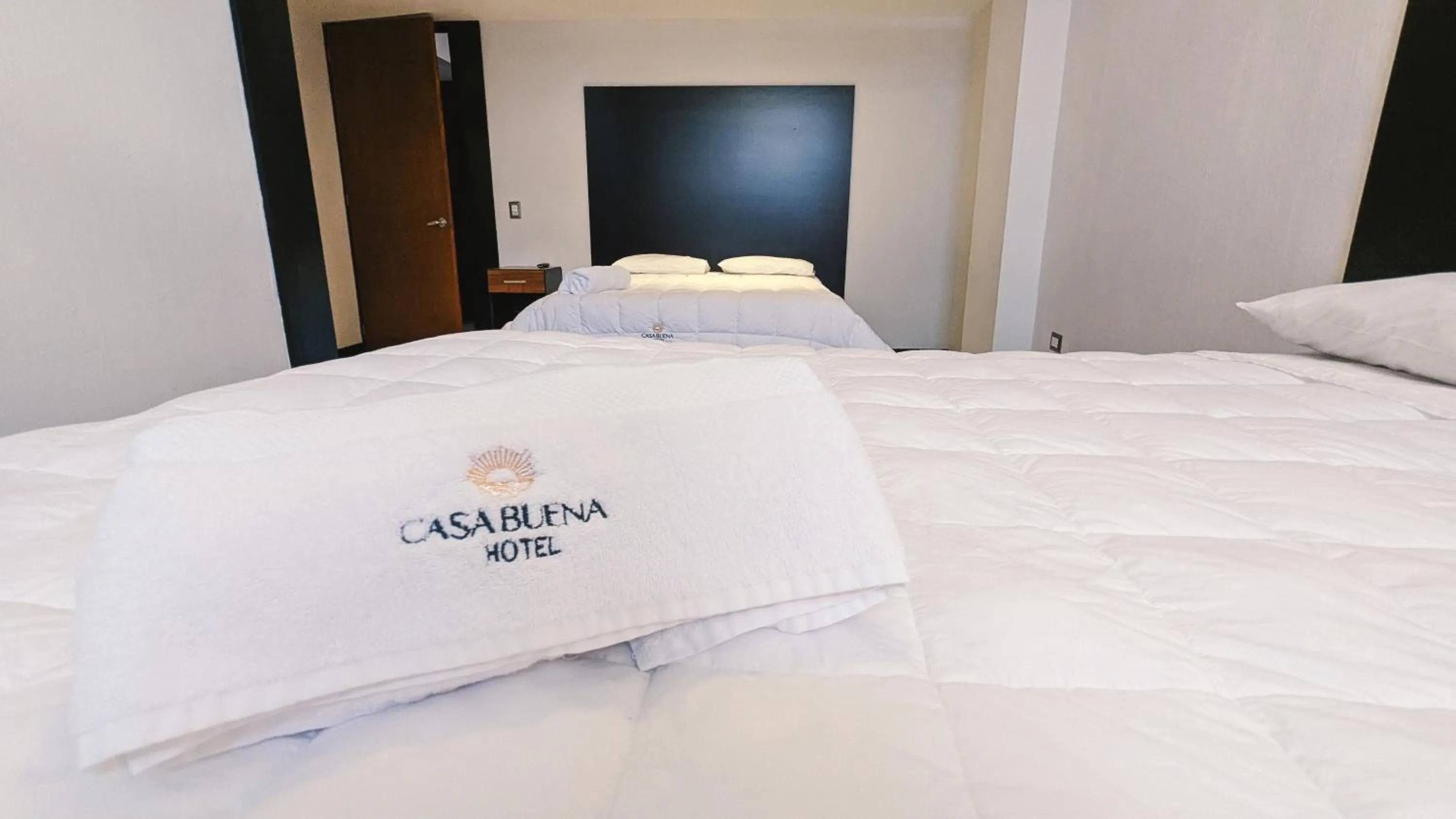 Bed in Casa Buena Hotel
