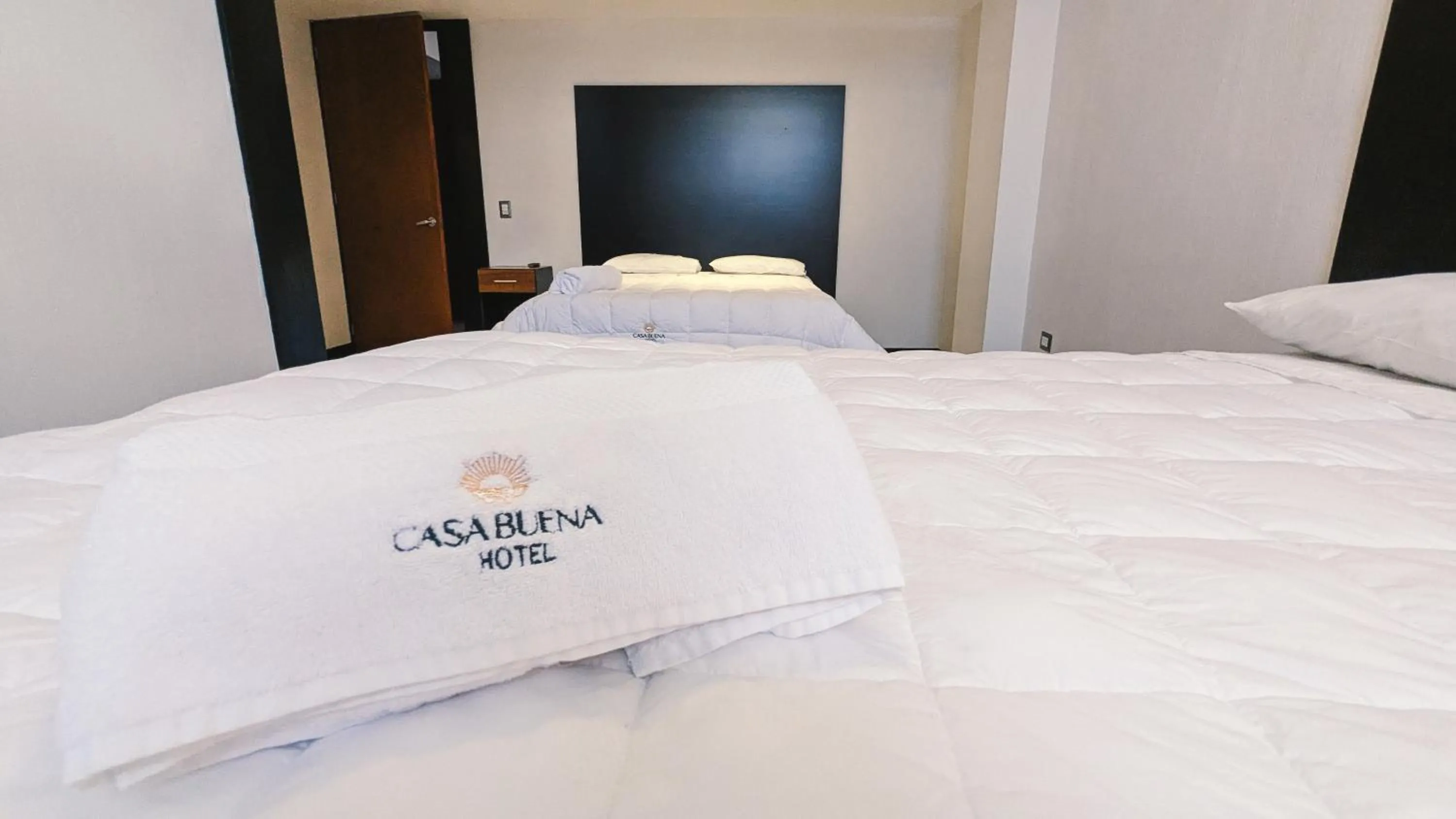 Bed in Casa Buena Hotel