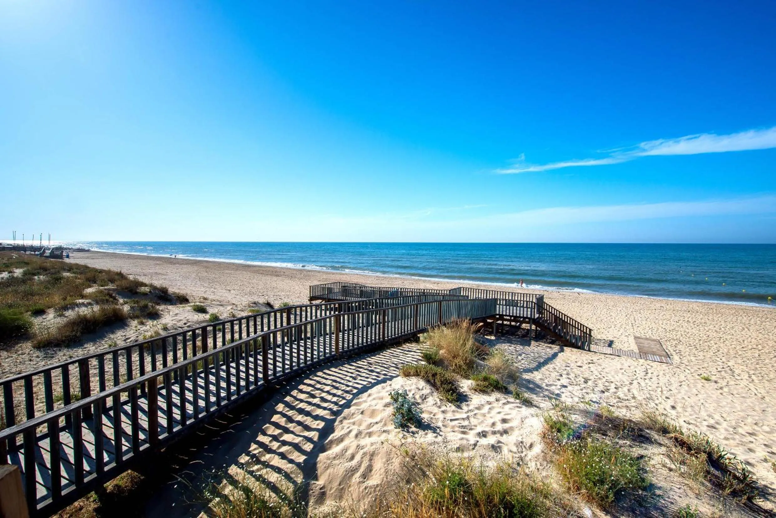 Beach in Leo Islamar