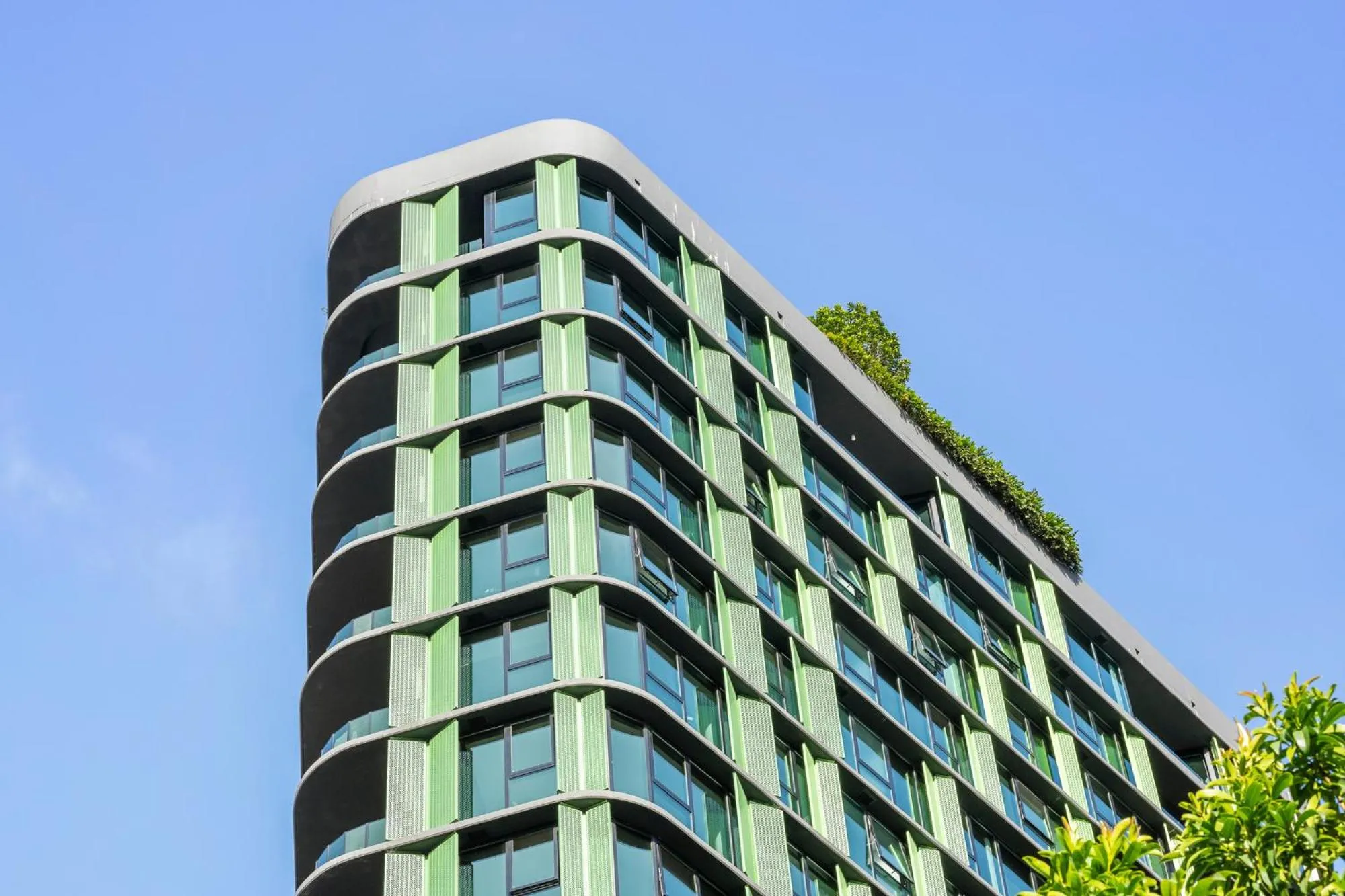 Kangaroo Point Apartment by Urban Rest