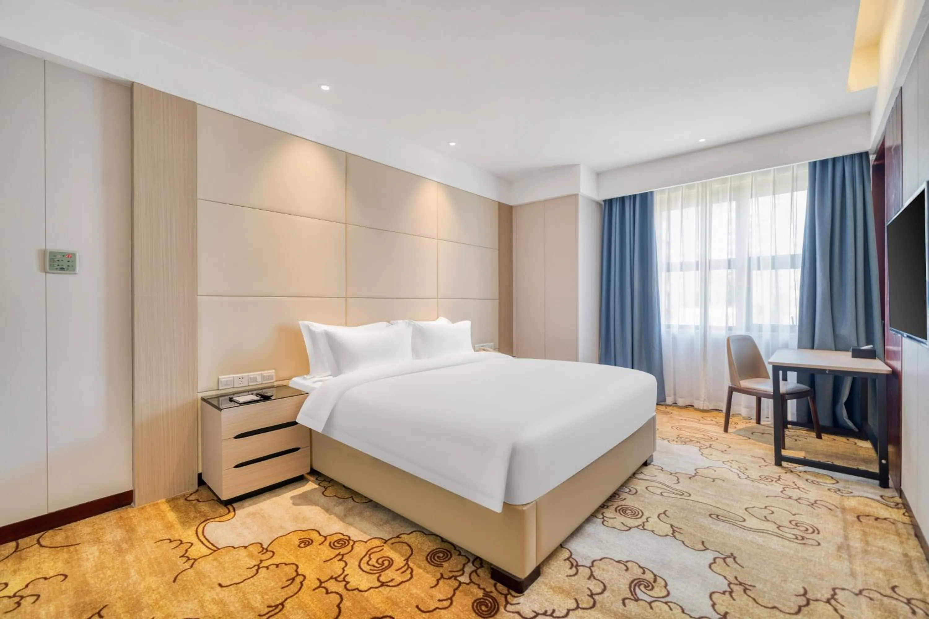 TV and multimedia in Dayhello Hotel Shenzhen Shekou