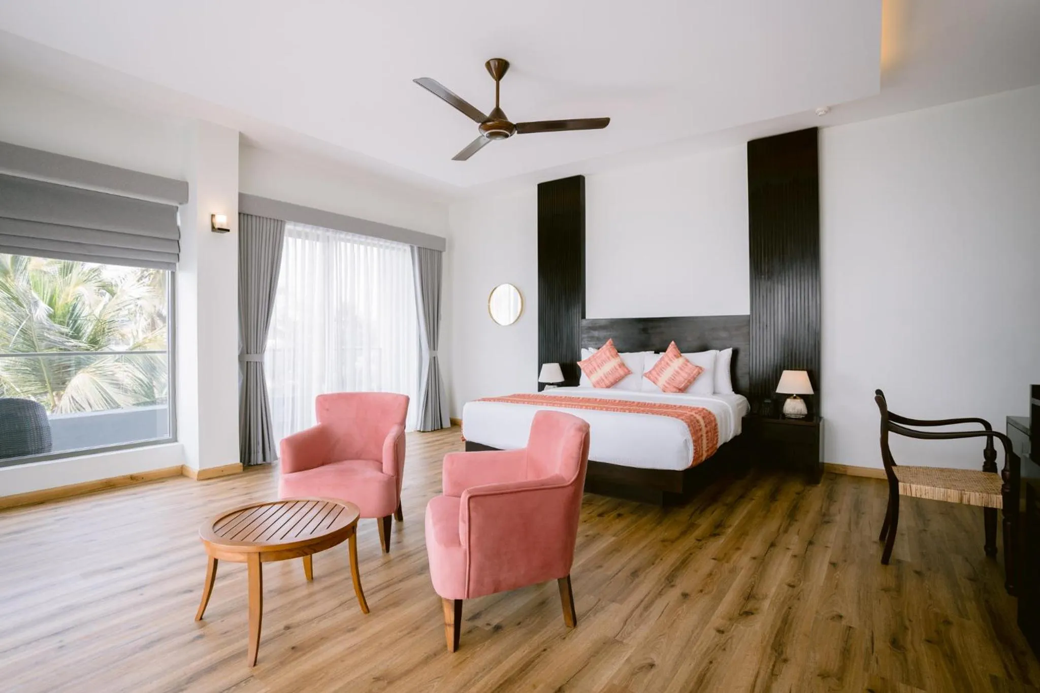 Deluxe King Room in Sandy Bliss Mirissa