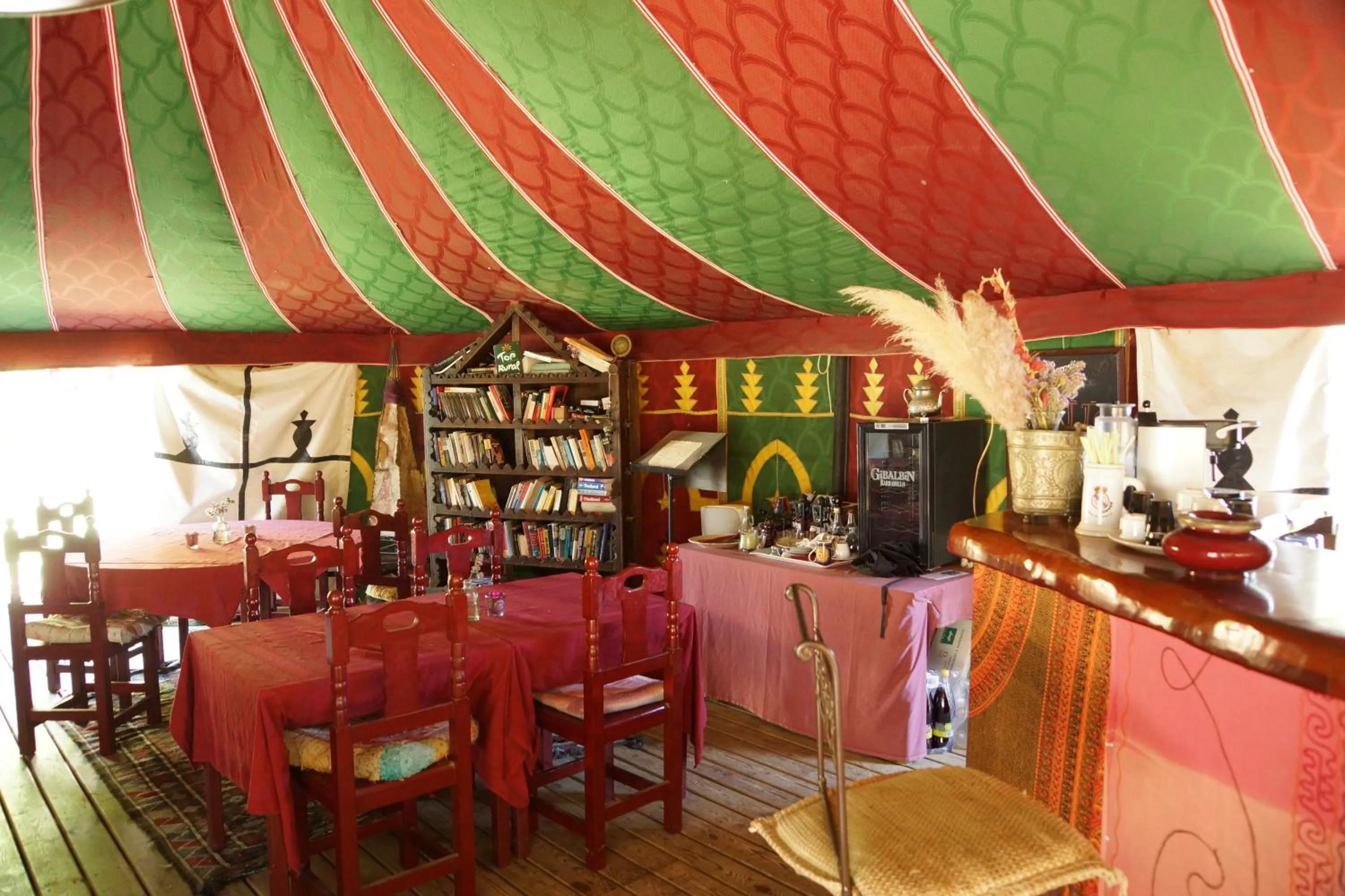 Communal lounge/ TV room in Paraiso Perdido