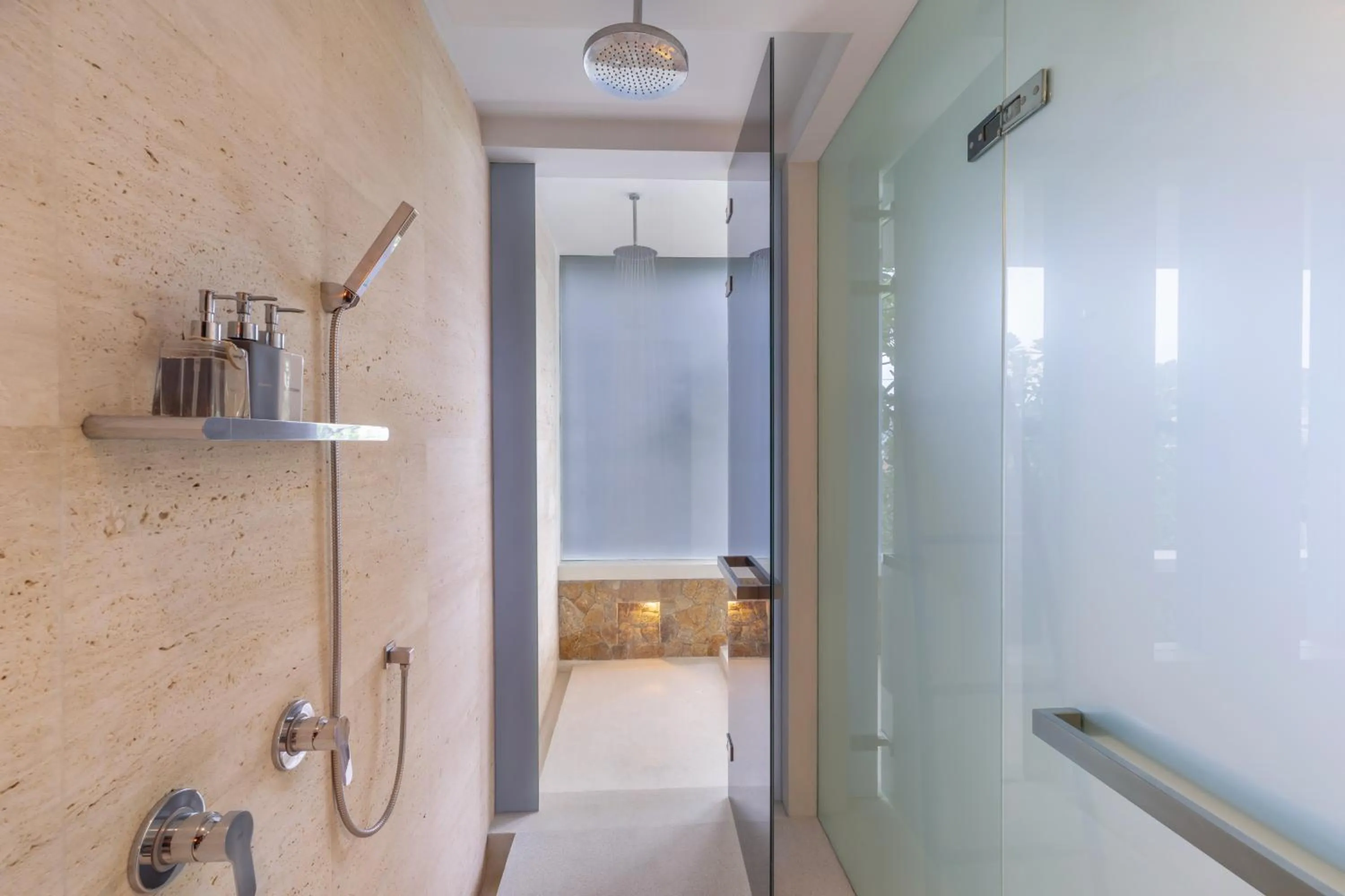 Shower in Villa Sangkachai