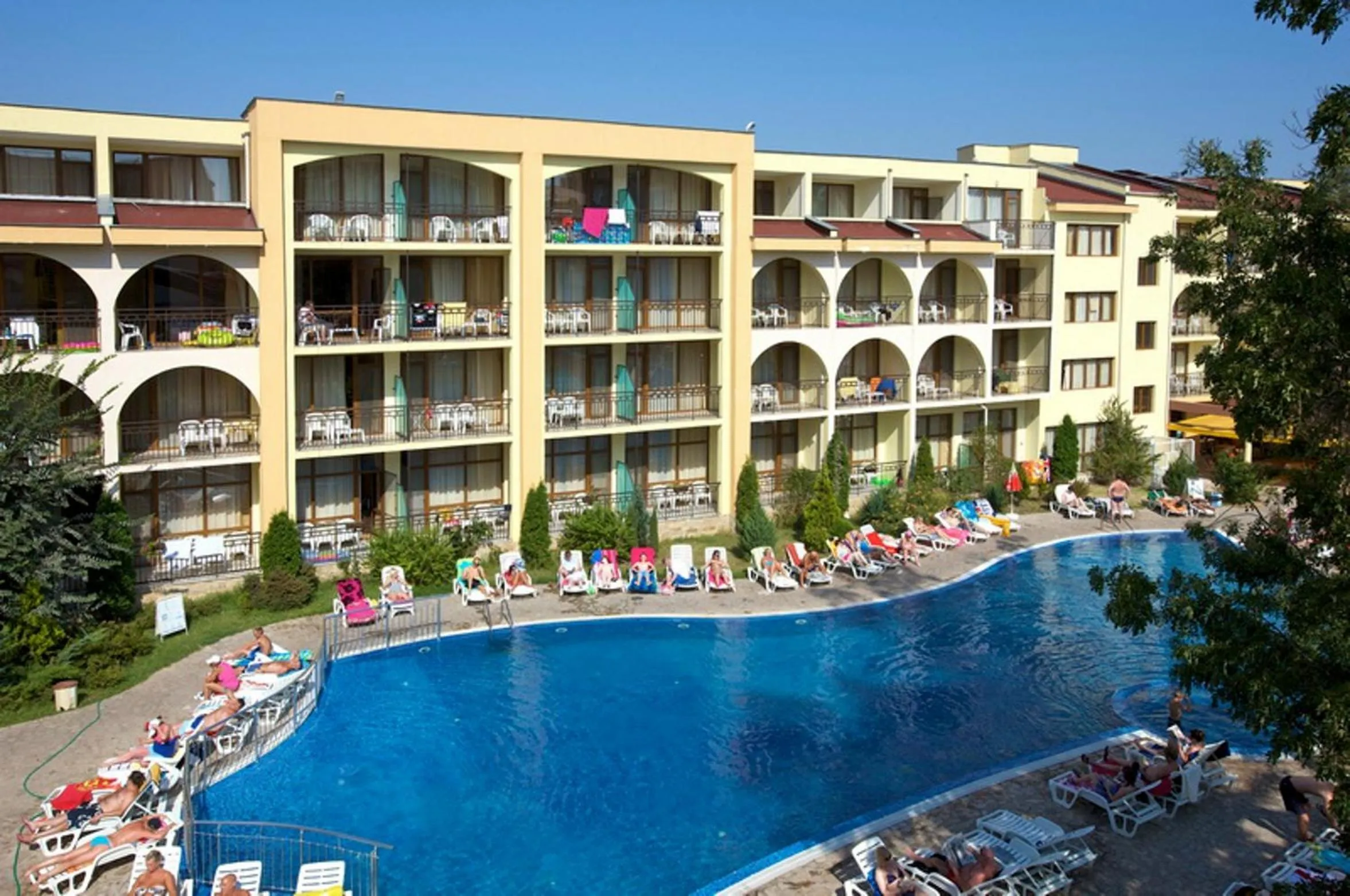 Swimming pool in Yavor Palace Hotel - All Inclusive