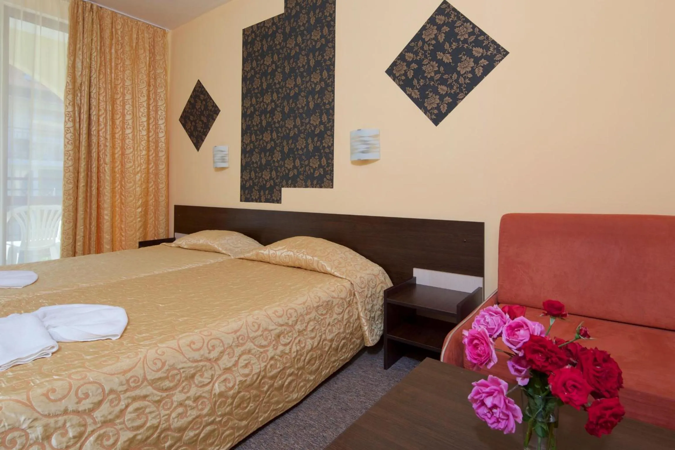 Bed in Yavor Palace Hotel - All Inclusive