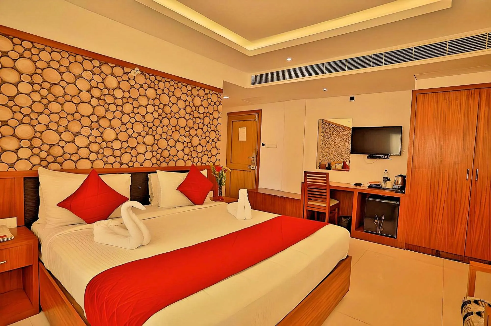 Bedroom, Bed in Seaflare Beach Resort & Spa