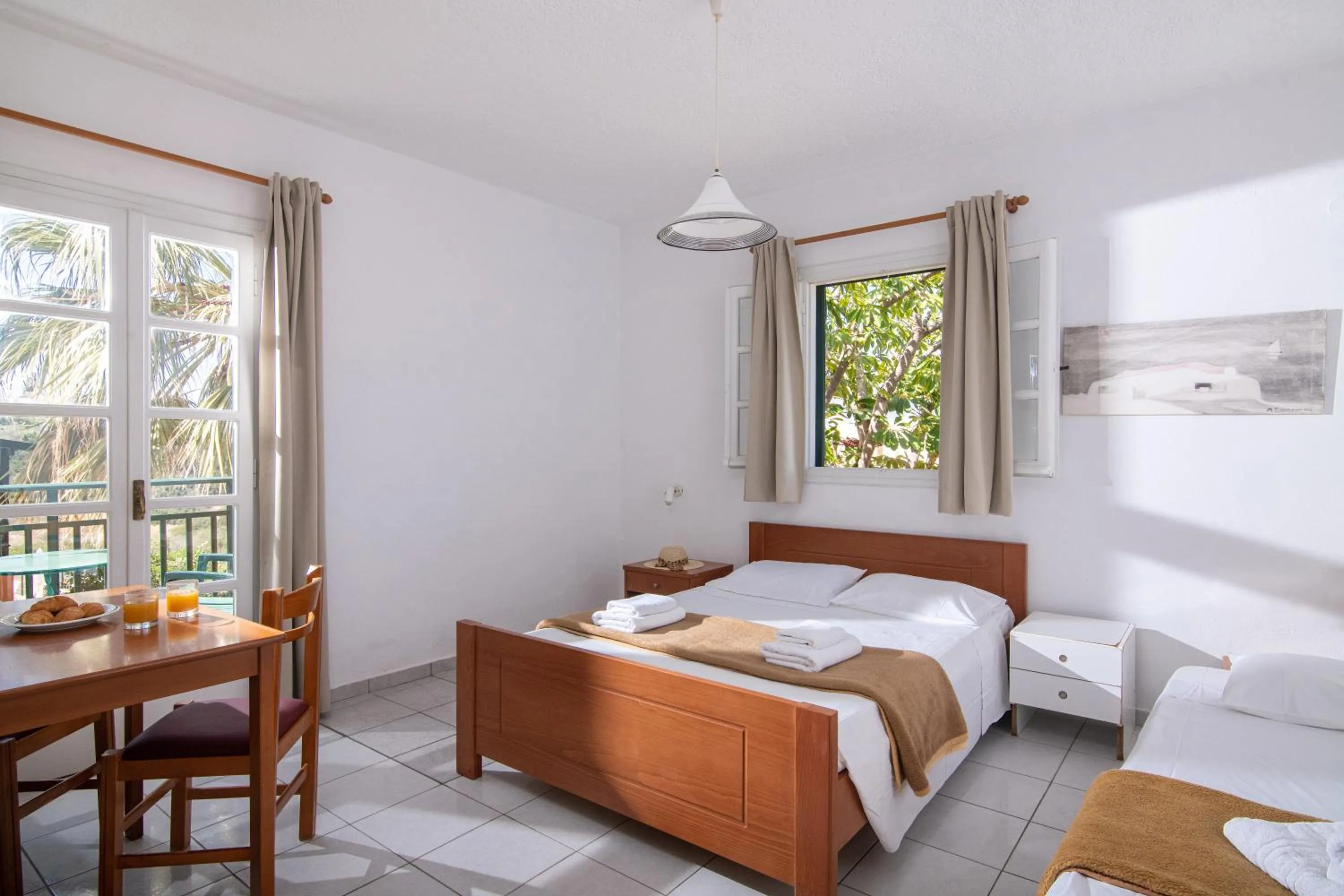 Bed in Golden Valentin Apartments