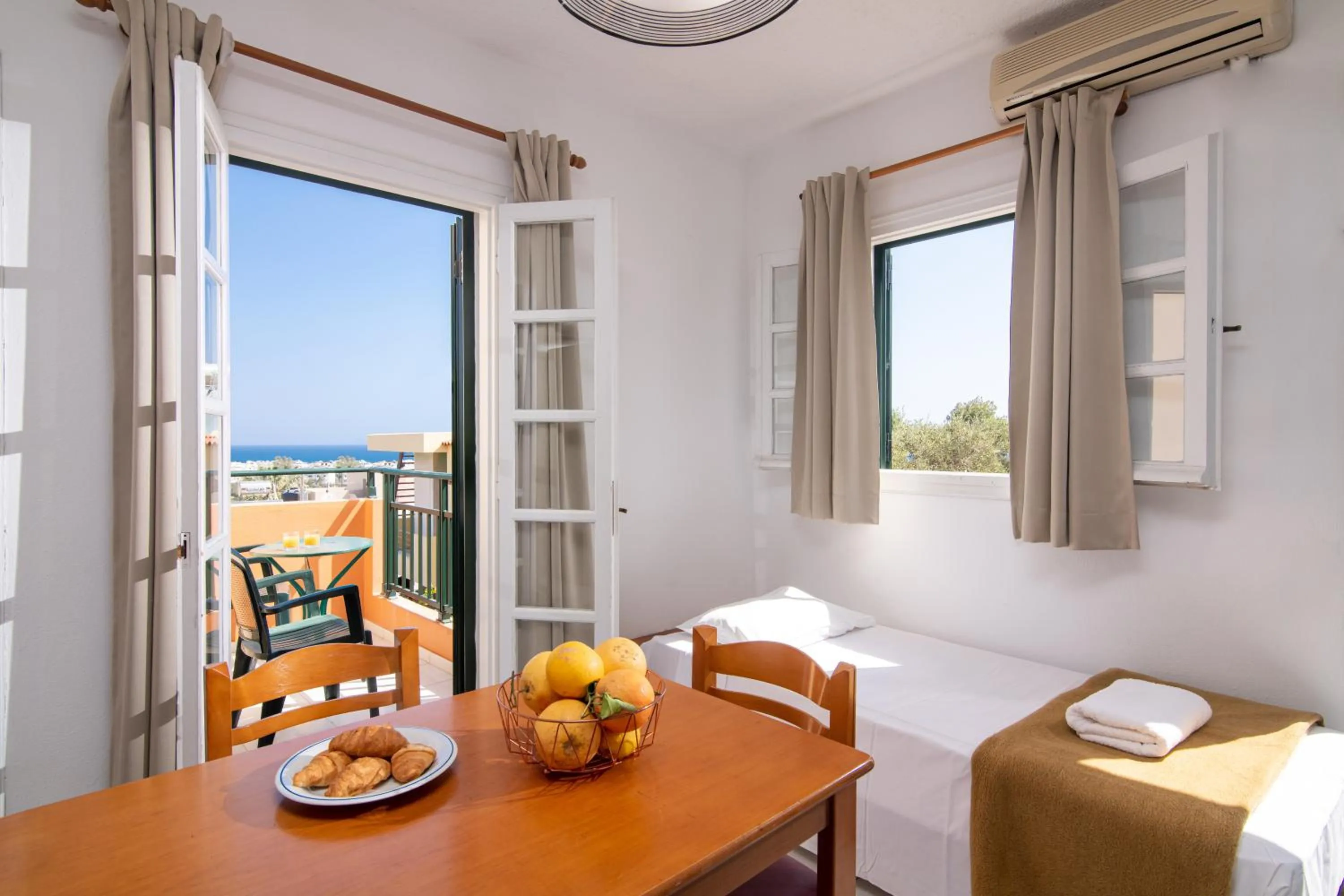 Dining area in Golden Valentin Apartments