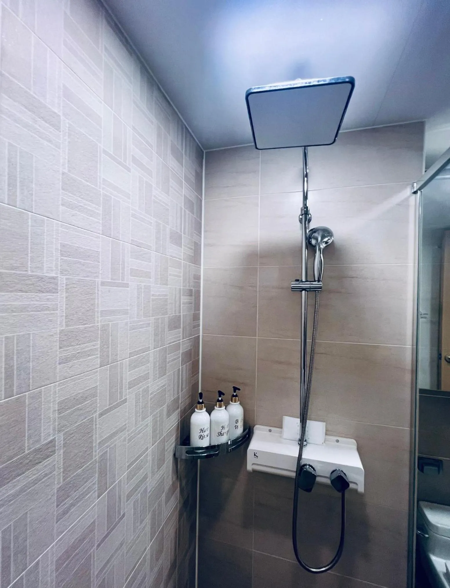 Shower in Haeundae Lamer Stay