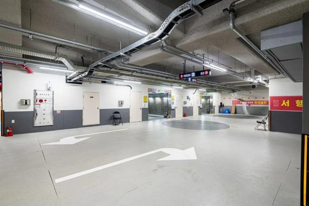 Parking in Haeundae Lamer Stay