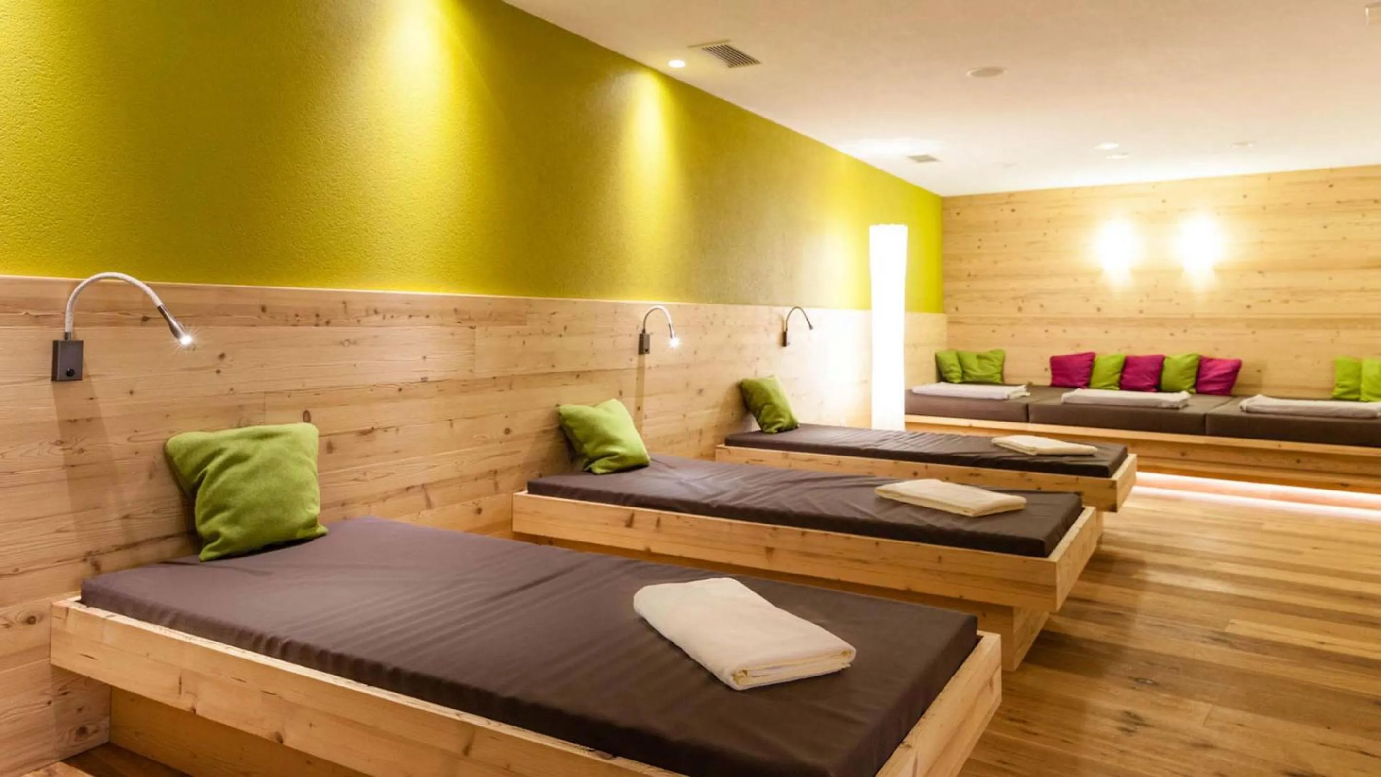 Spa and wellness centre/facilities, Bed in La Casies Mountain Hotel