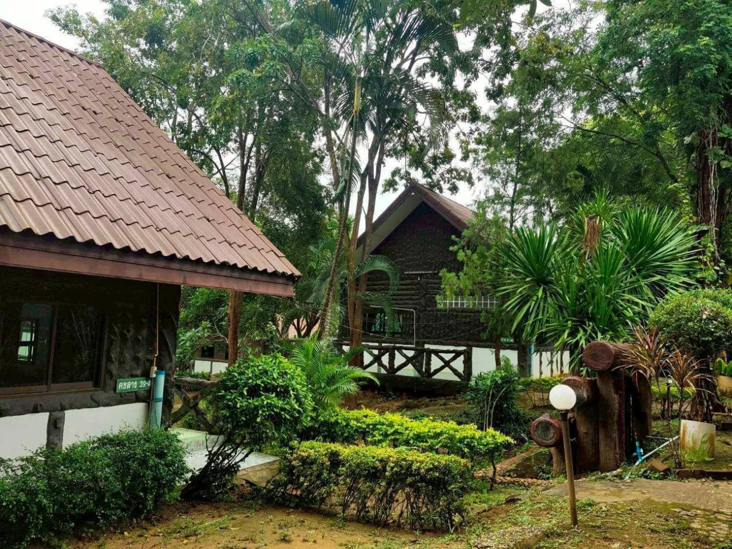 Property building in Saitharn Iyara Resort