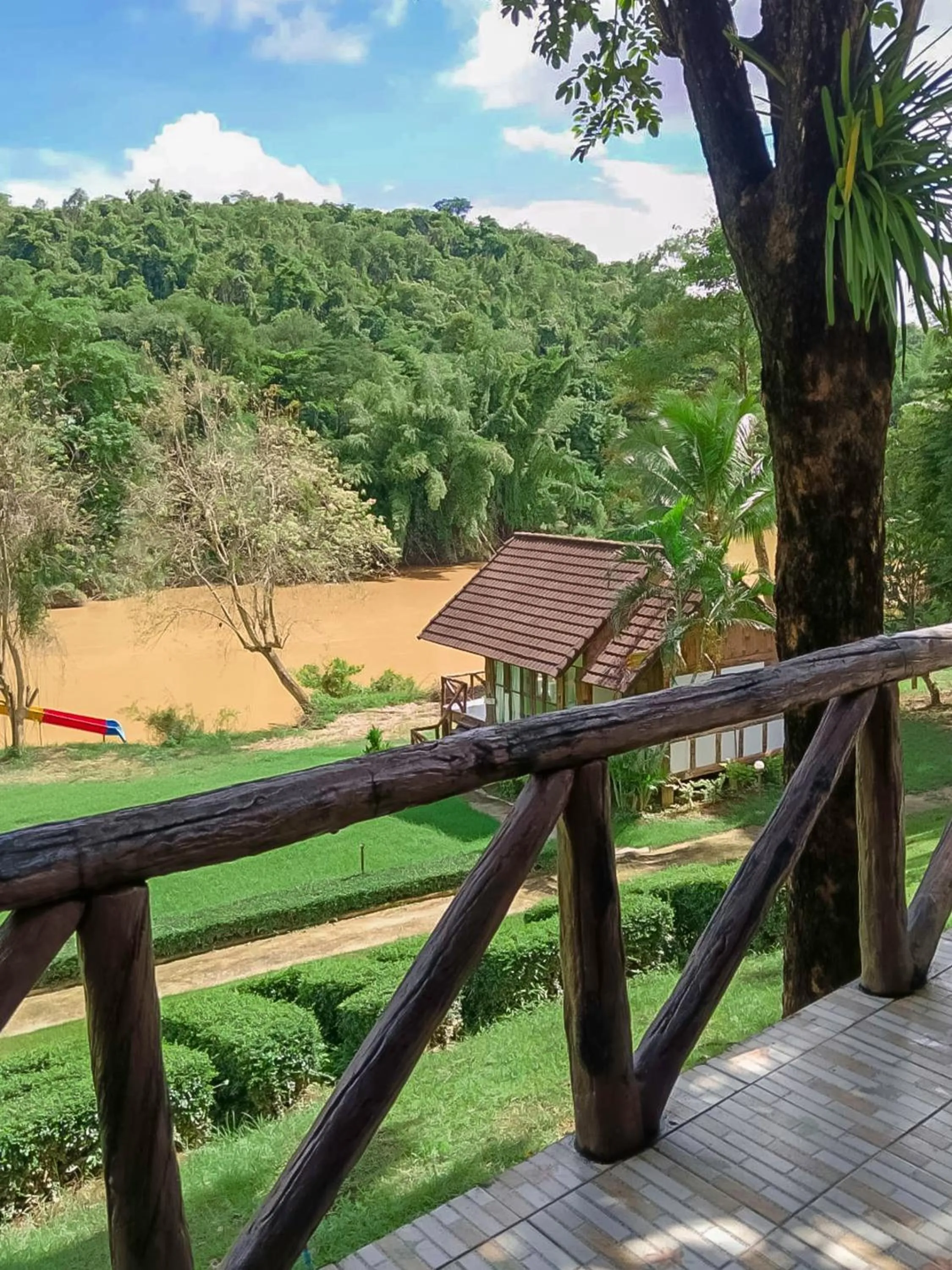 Day in Saitharn Iyara Resort