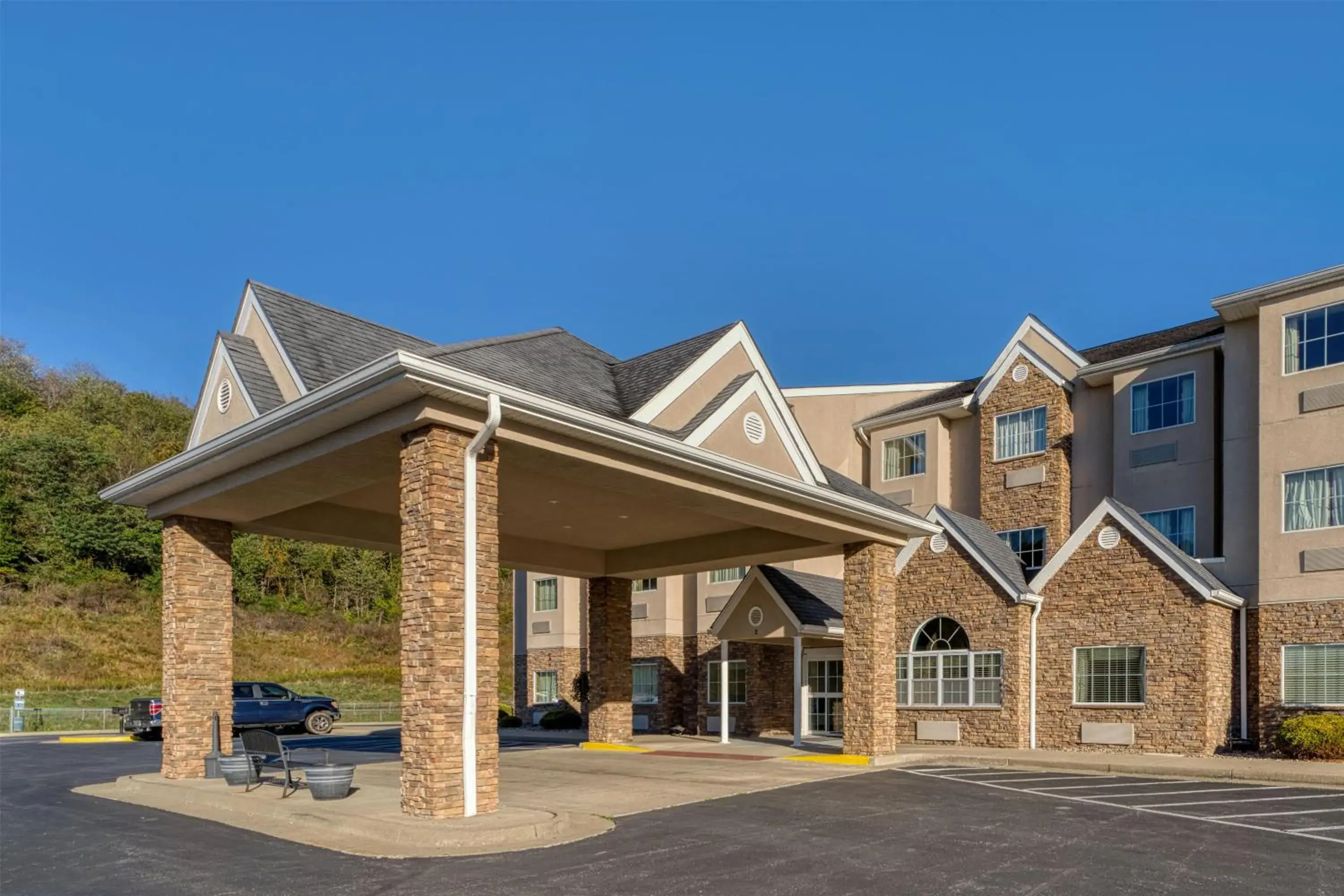 Property building in SureStay Plus Hotel by Best Western Buckhannon Property building in SureStay Plus Hotel by Best Western Buckhannon