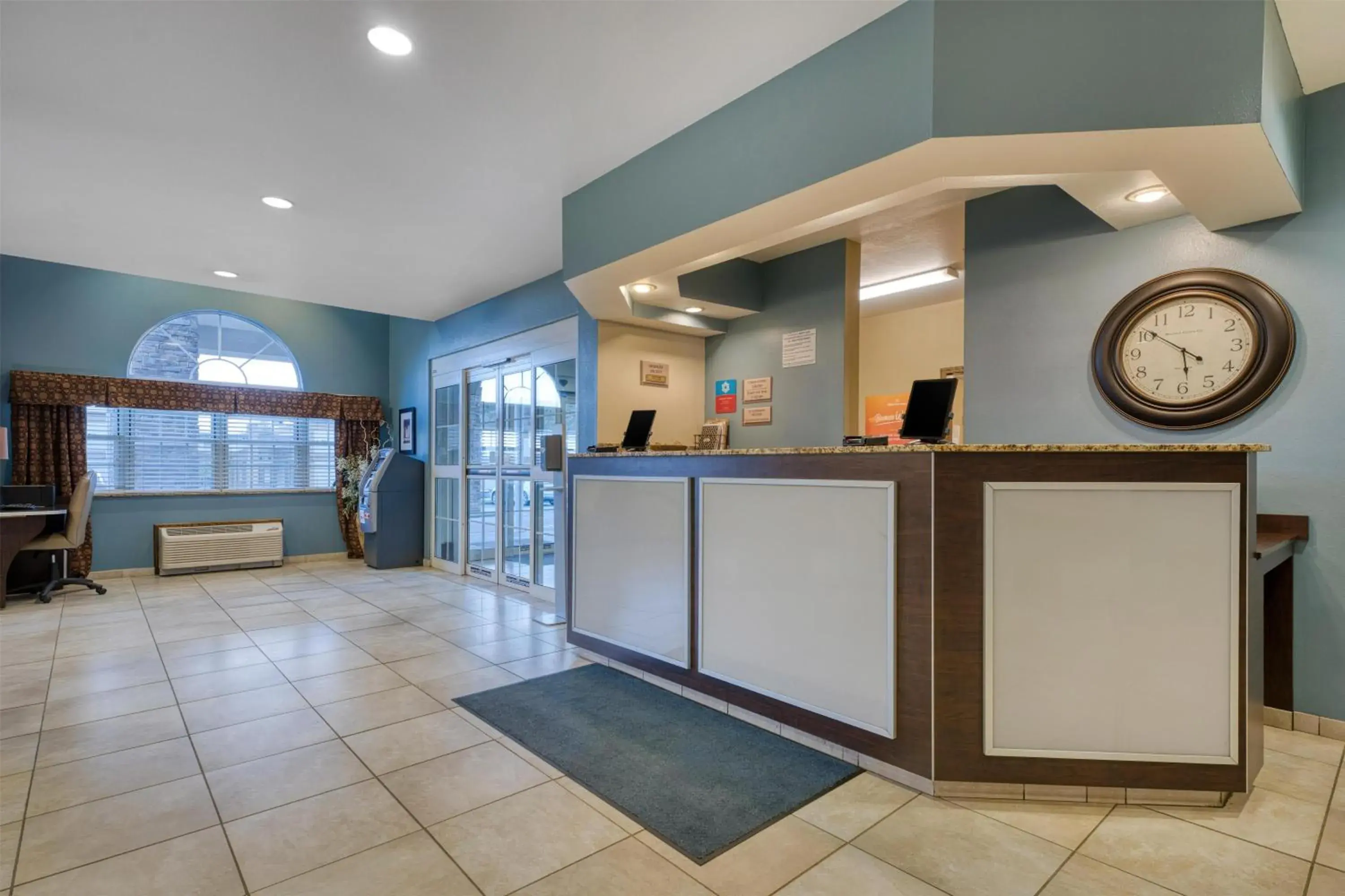 Lobby or reception in SureStay Plus Hotel by Best Western Buckhannon Lobby or reception in SureStay Plus Hotel by Best Western Buckhannon