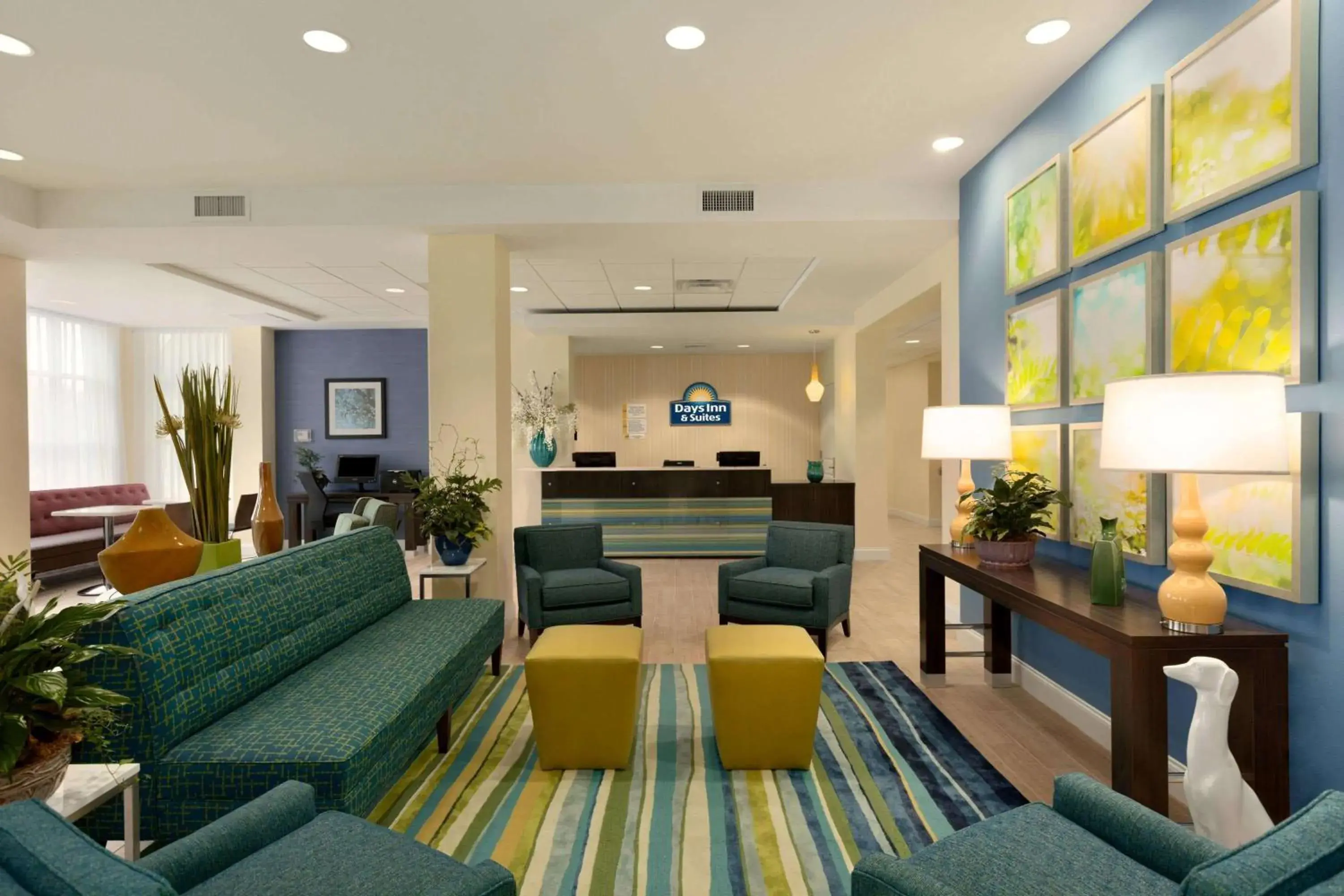 Lobby or reception in Days Inn & Suites by Wyndham Altoona Lobby or reception in Days Inn & Suites by Wyndham Altoona