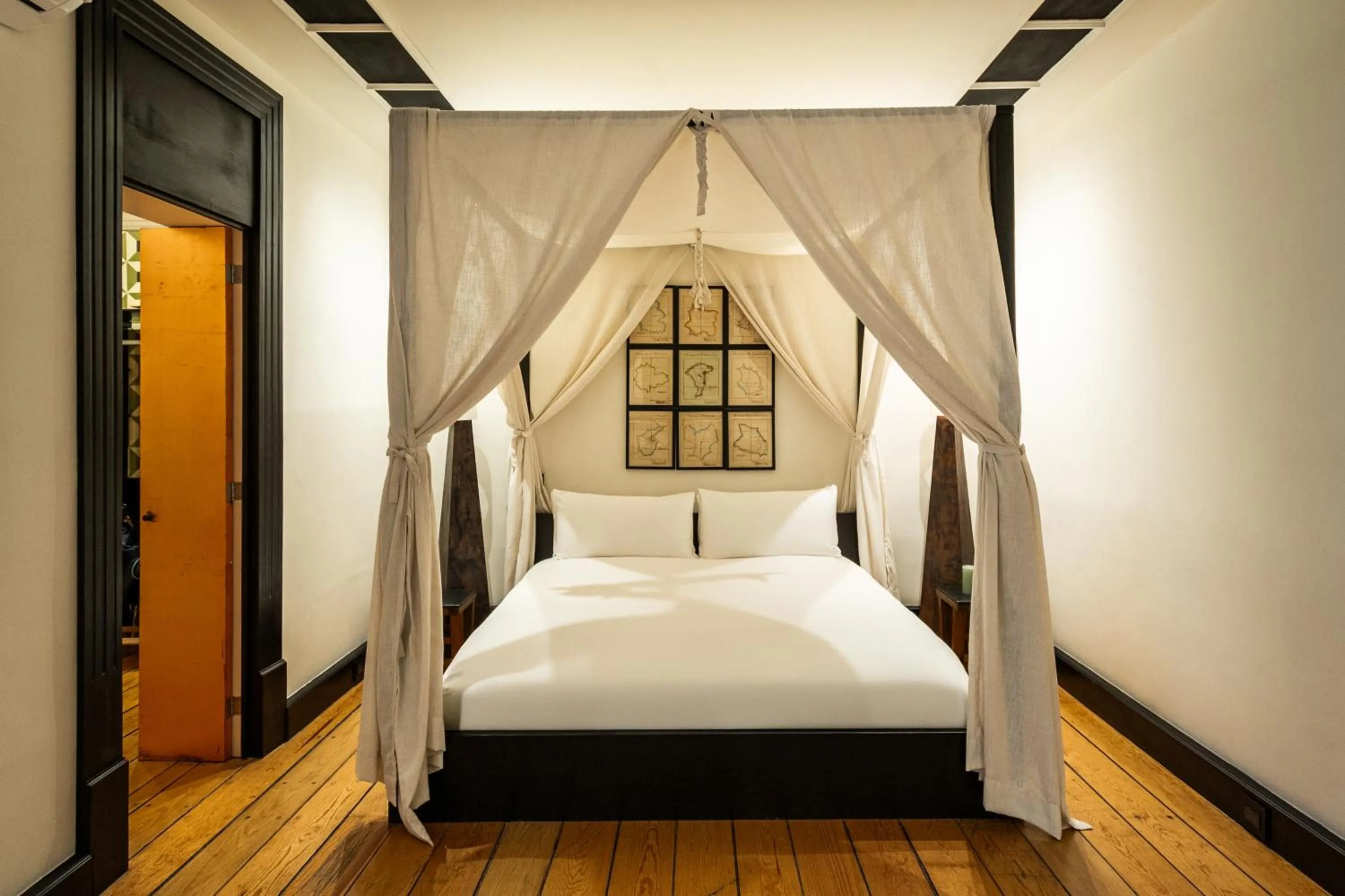 Bed in La Valise Mexico City, Member of Small Luxury Hotels