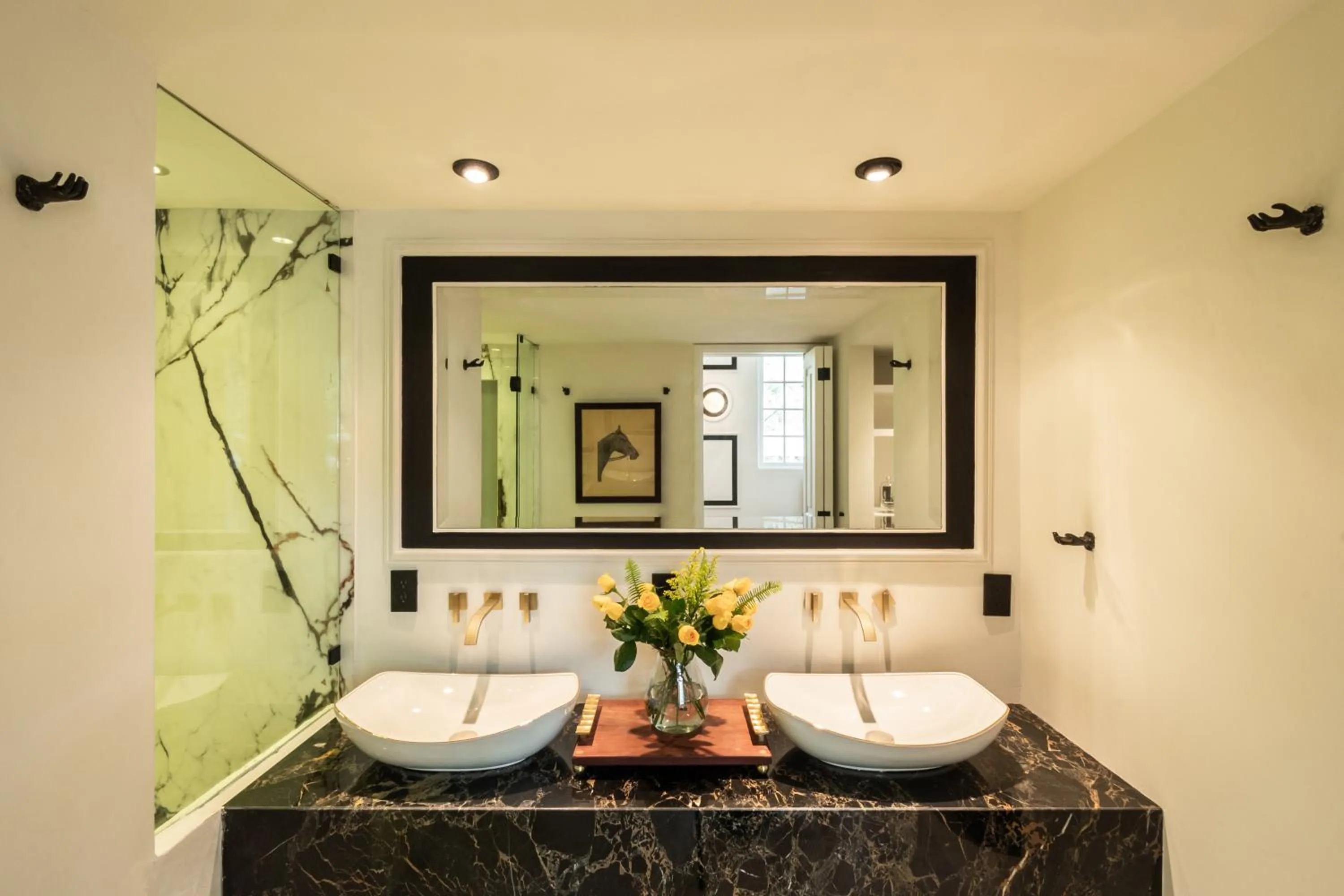 Bathroom in La Valise Mexico City, Member of Small Luxury Hotels
